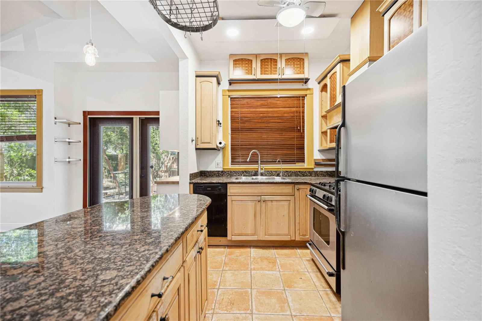 Image 17 of 75 For 1743 8th Street