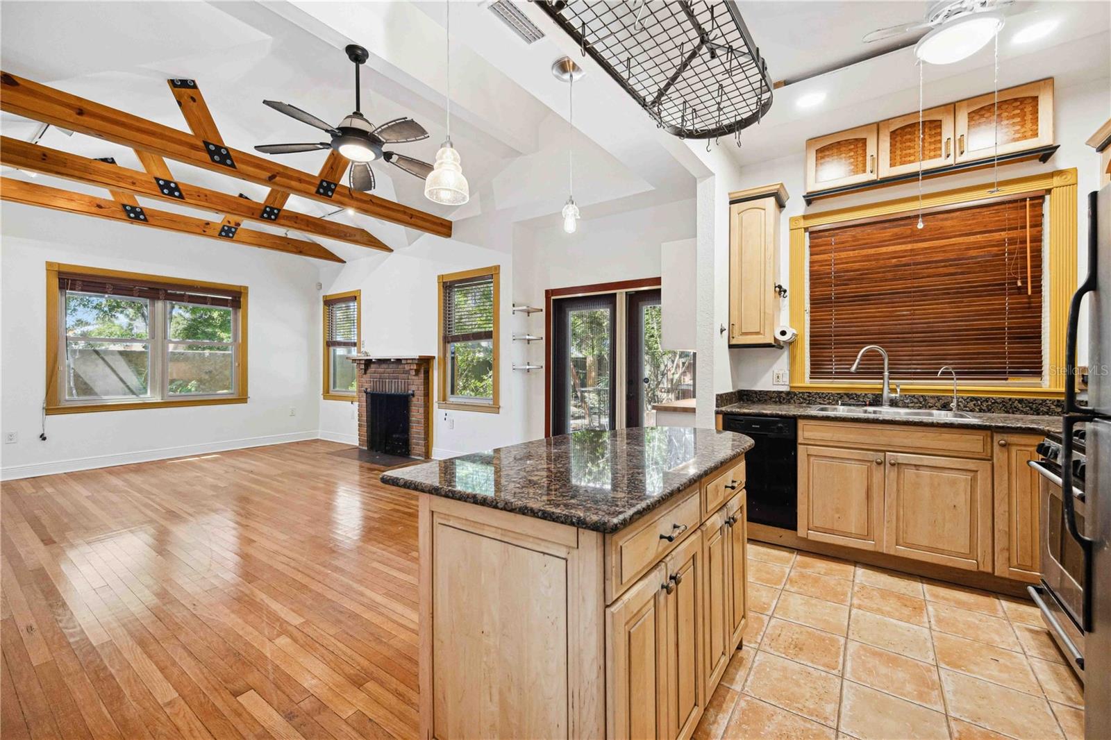 Image 18 of 75 For 1743 8th Street