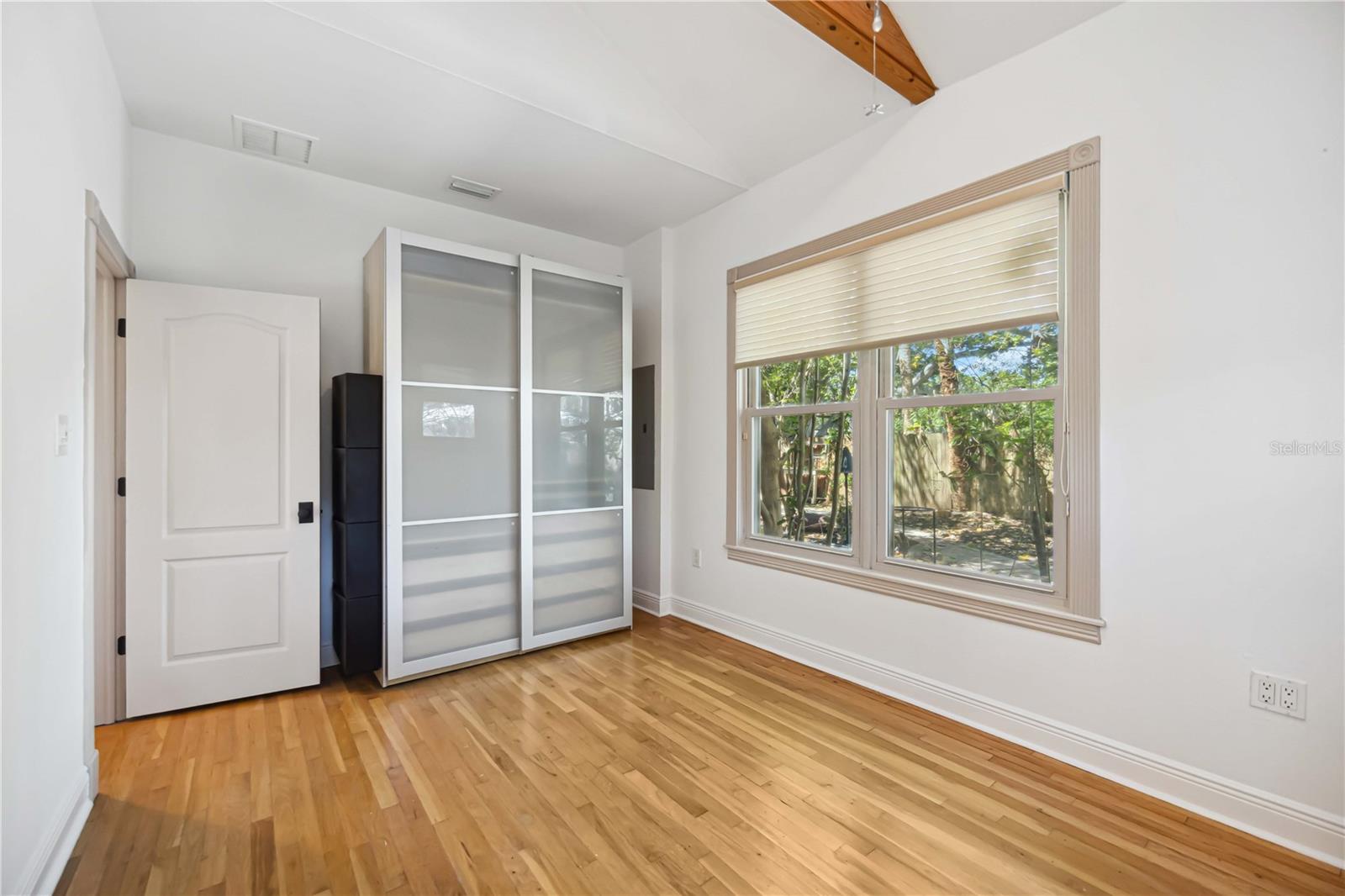 Image 30 of 75 For 1743 8th Street