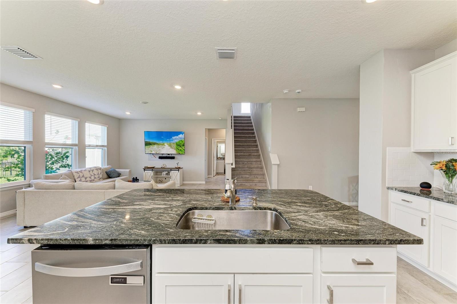 Image 15 of 56 For 17669 Cantarina Cove
