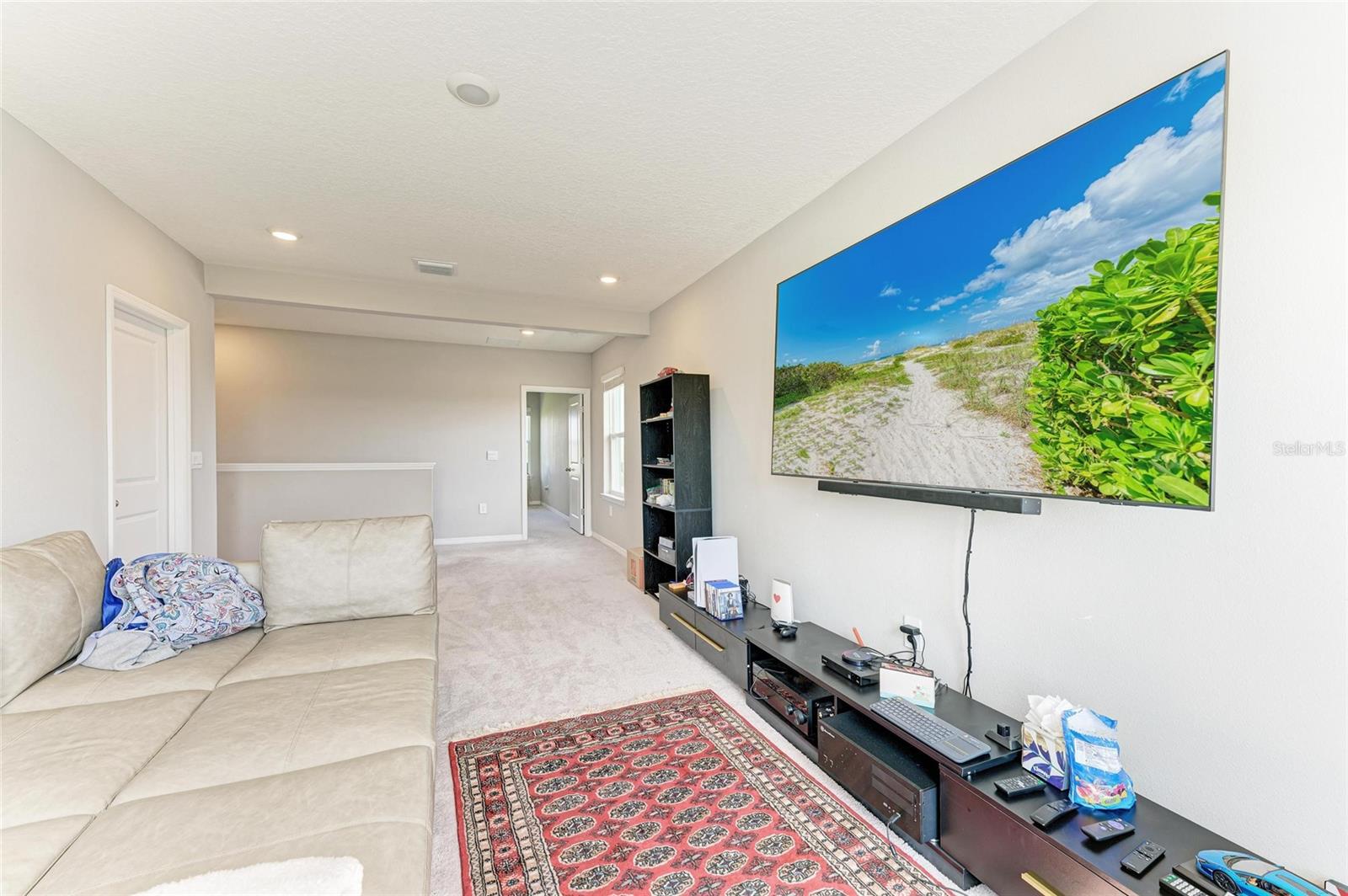 Image 29 of 56 For 17669 Cantarina Cove