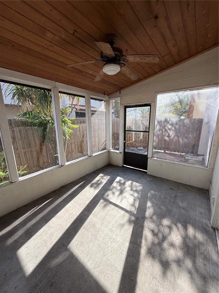 Image 17 of 18 For 940 Byron Court 17c