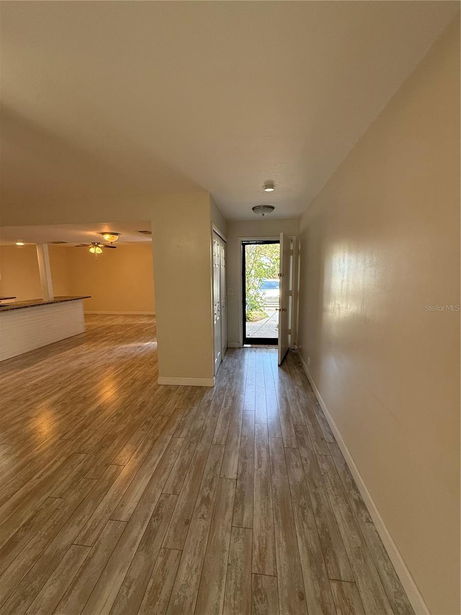 Image 3 of 18 For 940 Byron Court 17c