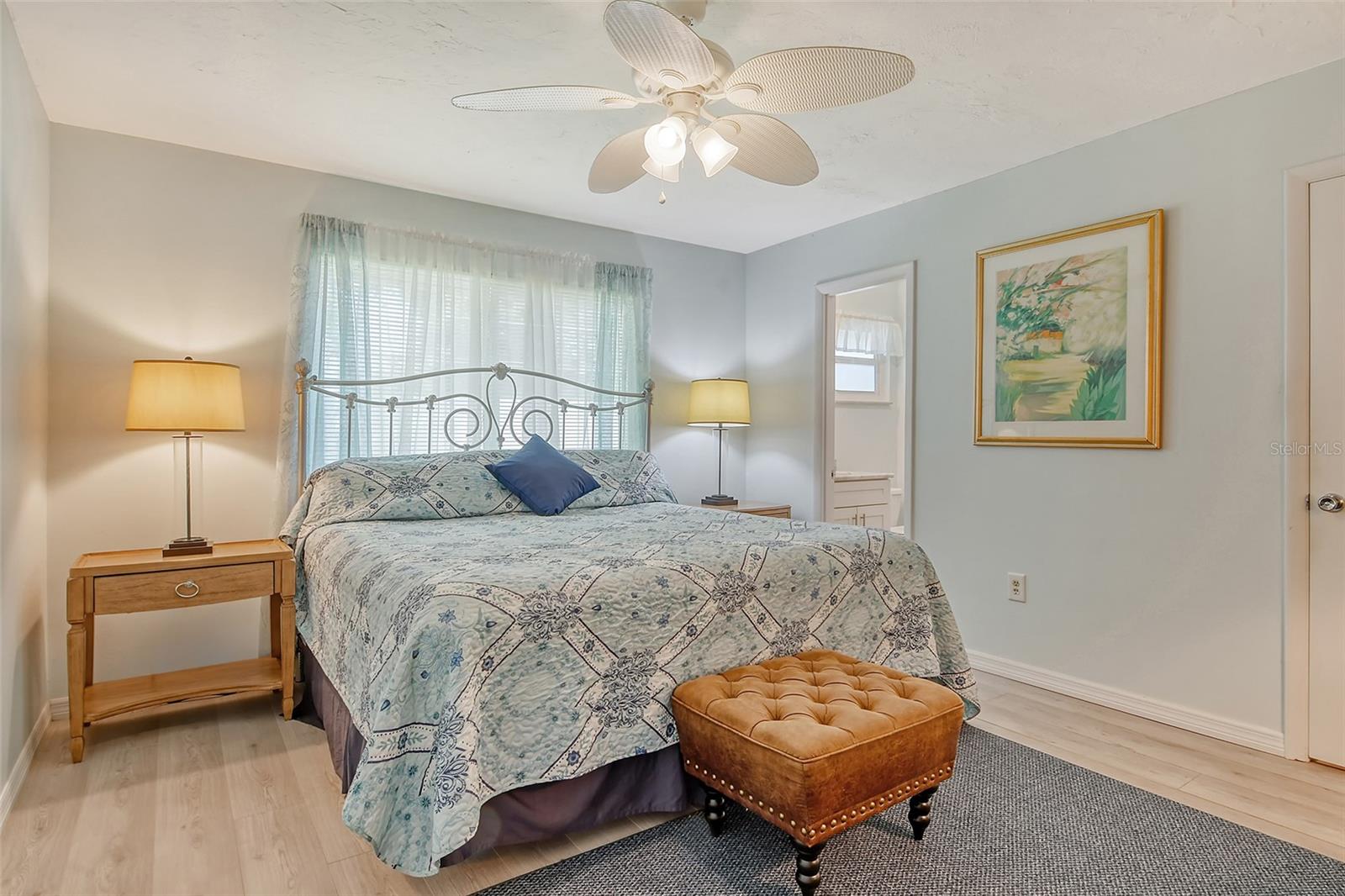 Image 25 of 55 For 2417 Riverbluff Parkway 235