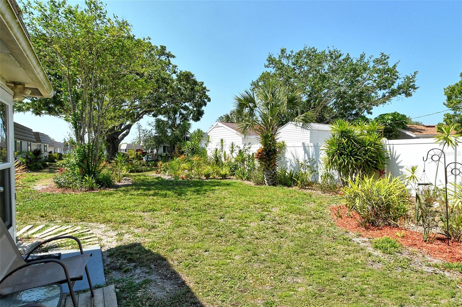 Image 34 of 55 For 2417 Riverbluff Parkway 235