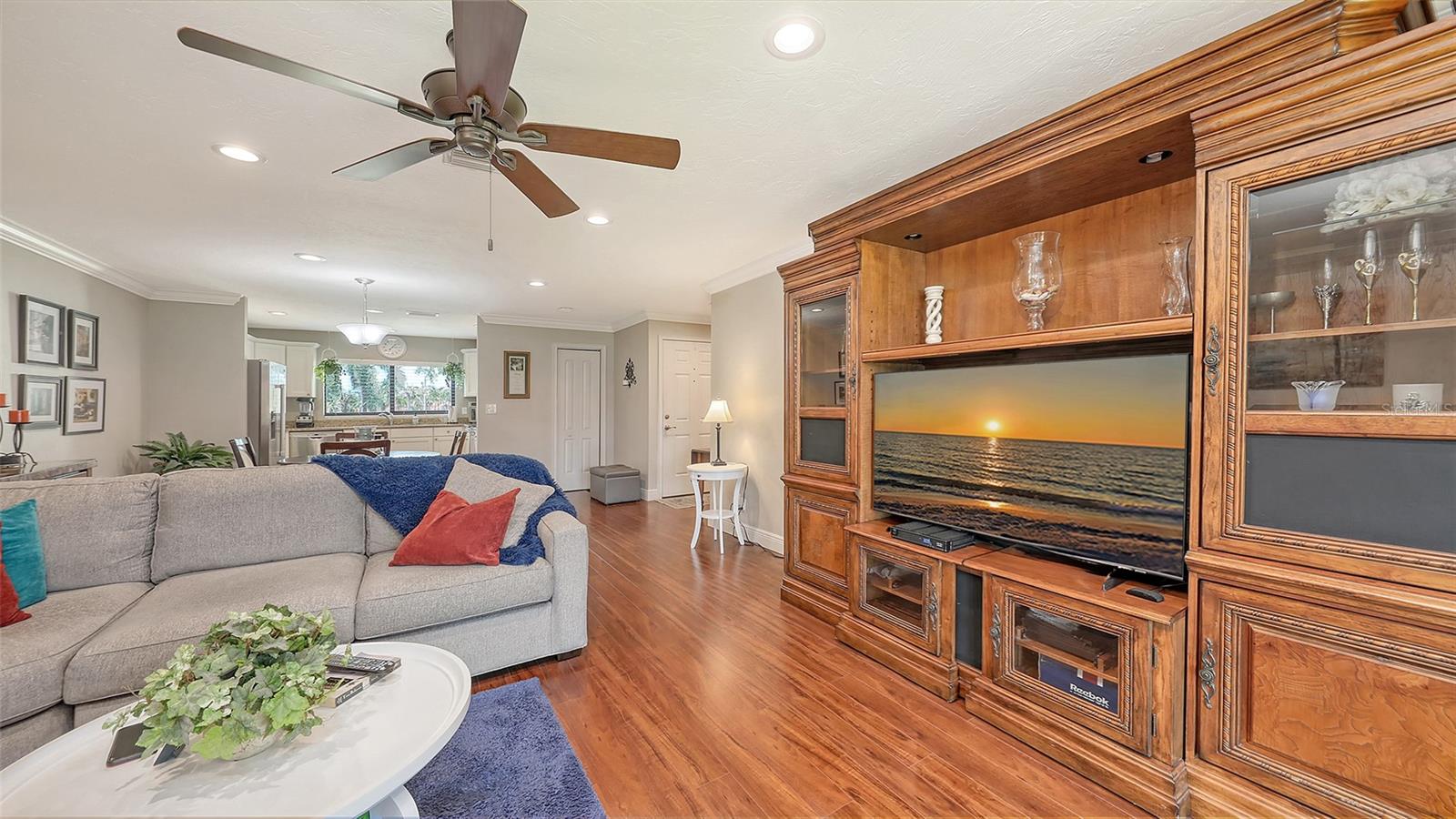Image 22 of 60 For 1431 57th Street W 1431