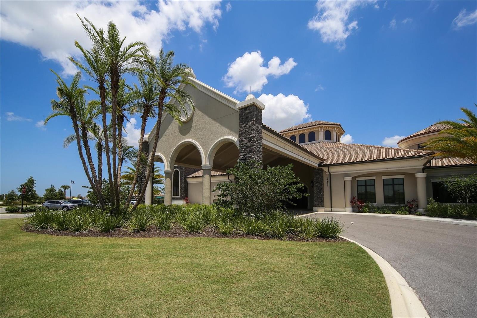 Image 40 of 80 For 17704 Gawthrop Drive 102