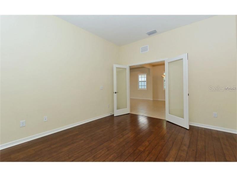 Image 21 of 46 For 7158 Westhill Court