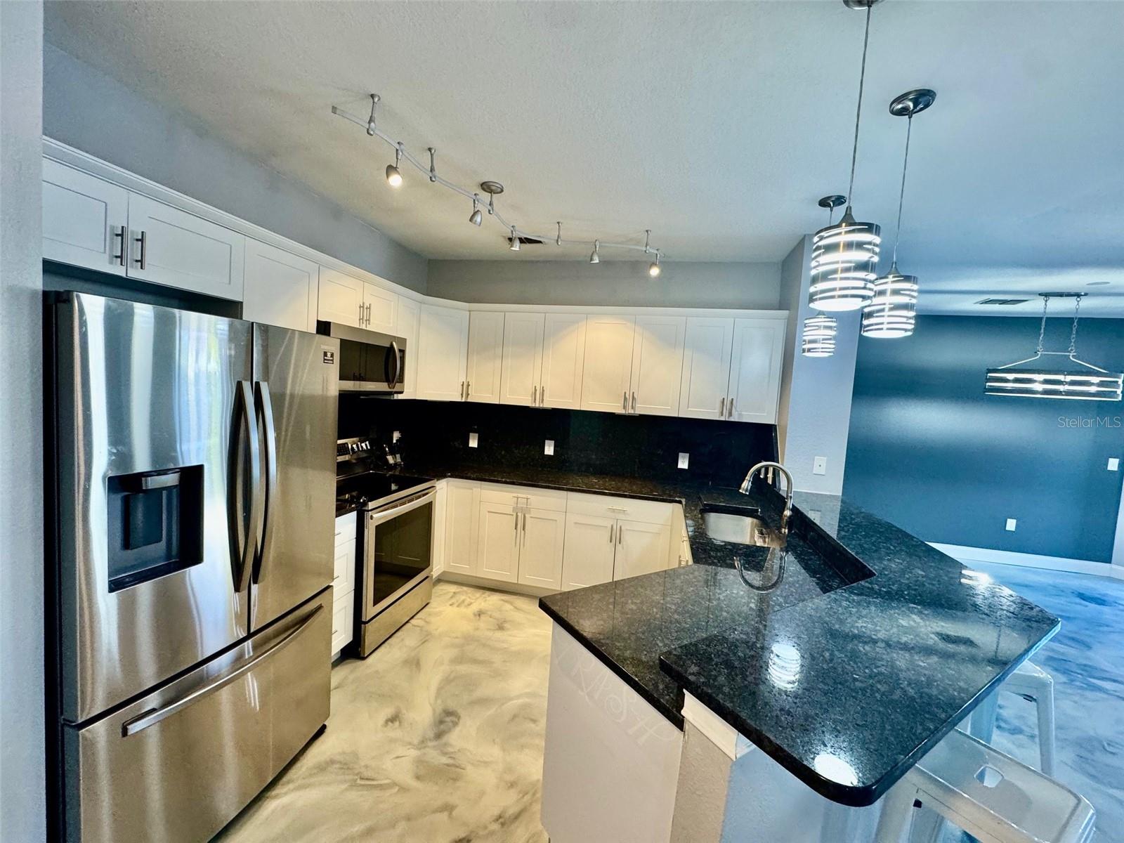 Image 3 of 26 For 8325 38th Street Circle E 107