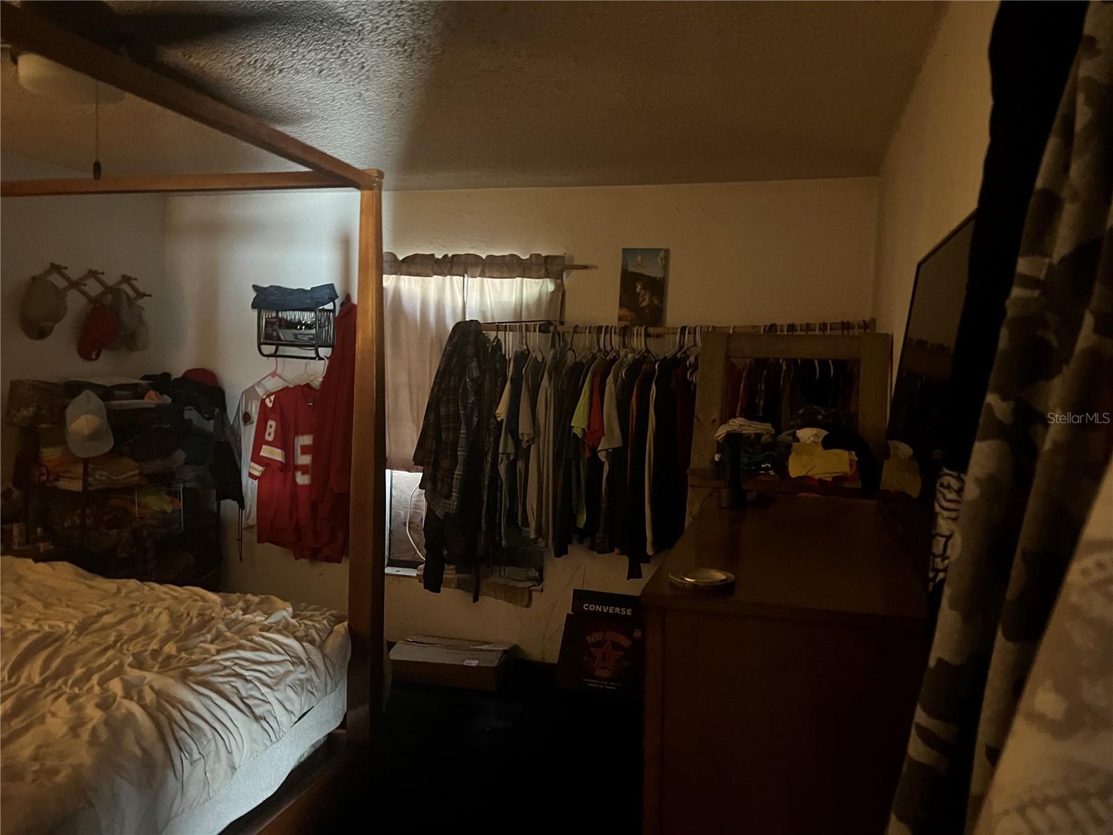 Image 9 of 10 For 1400 Hayward Avenue