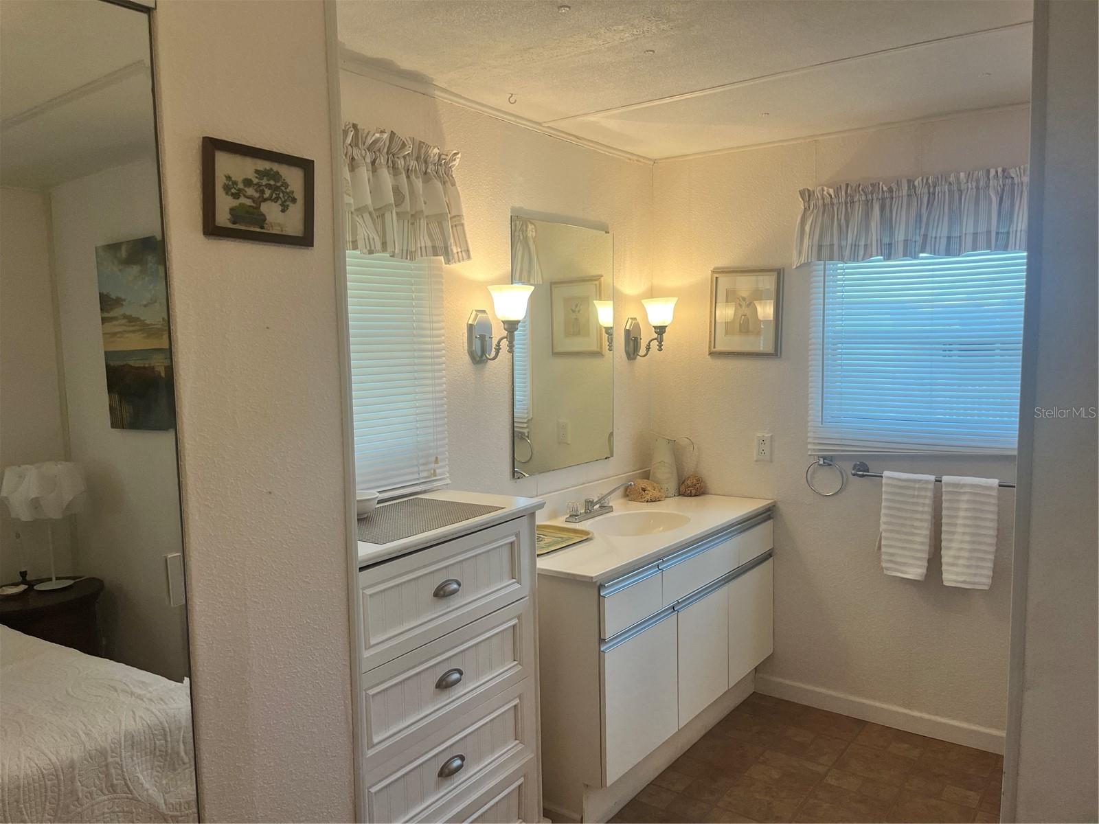 Image 14 of 22 For 5316 53rd Avenue E A36