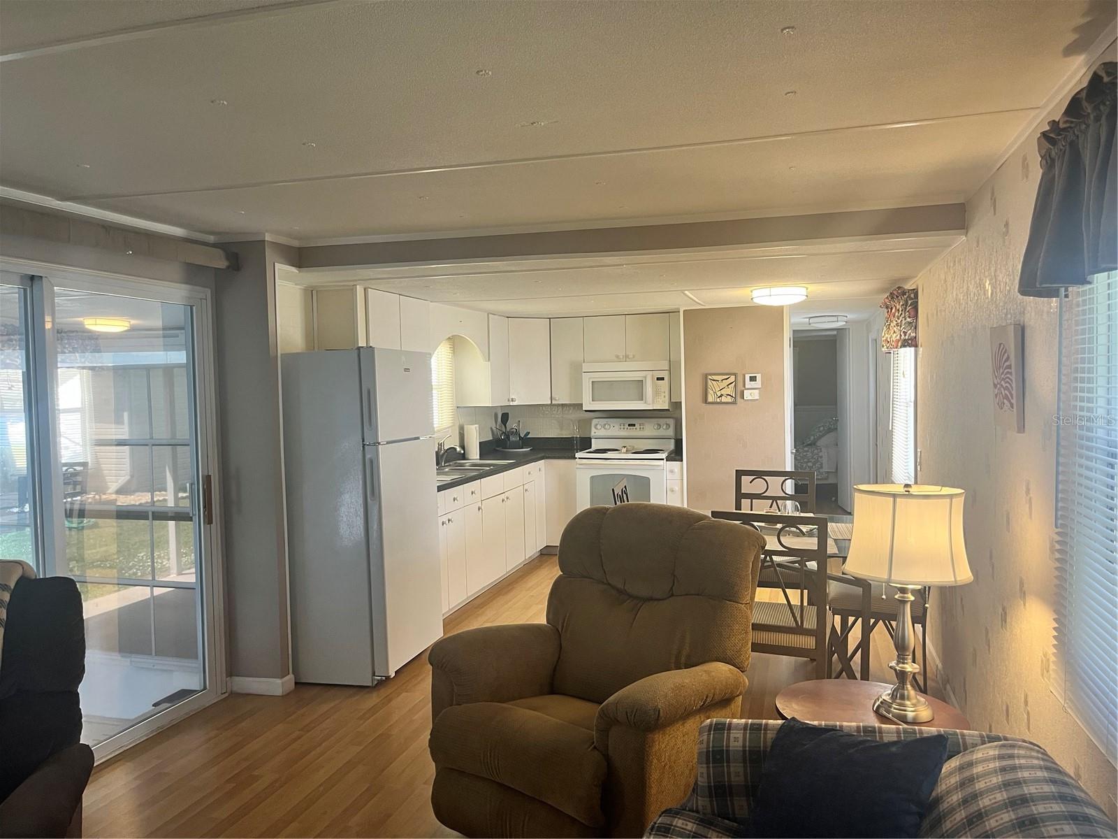 Image 7 of 22 For 5316 53rd Avenue E A36