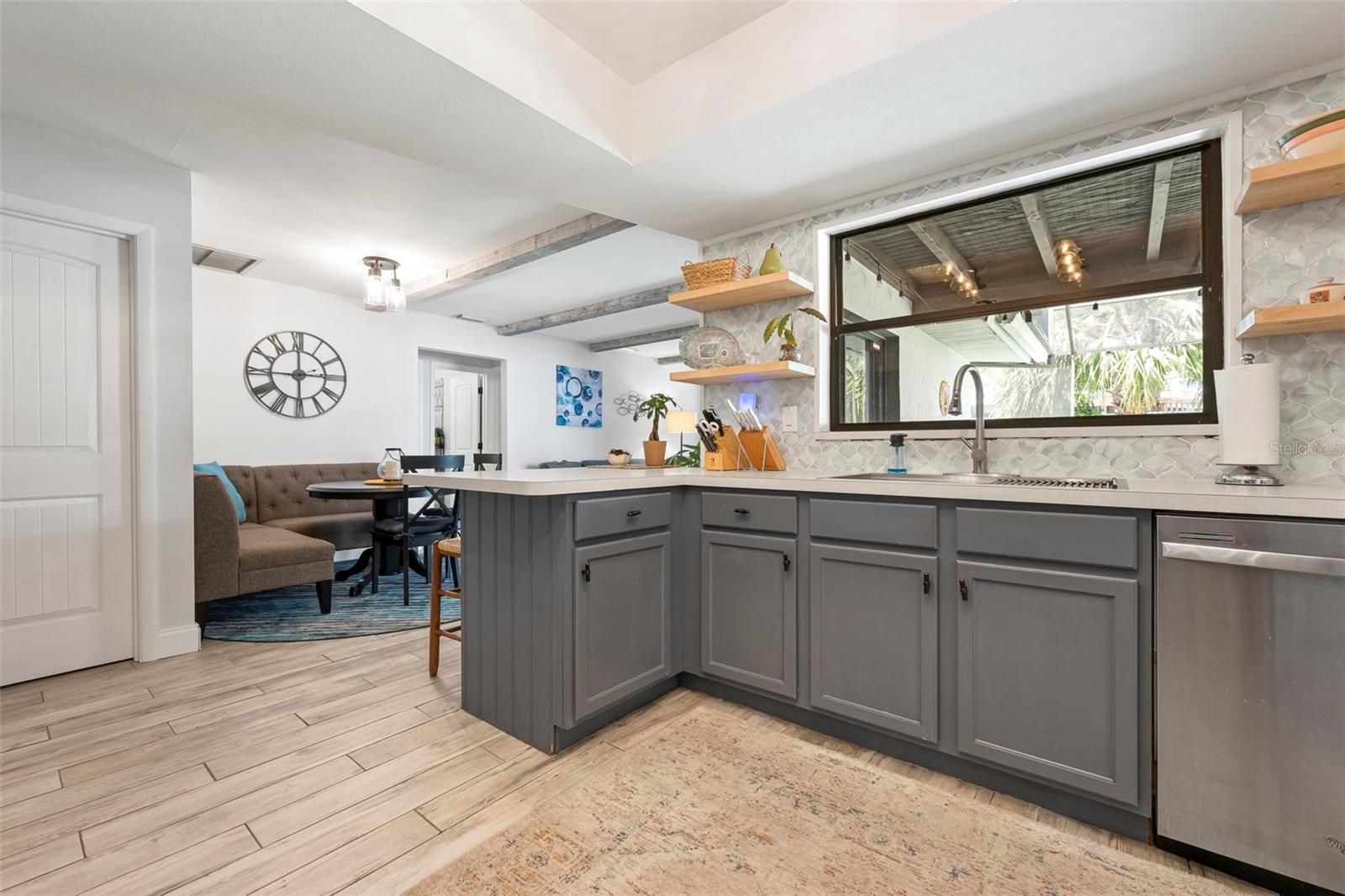 Image 17 of 50 For 6604 23rd Avenue W