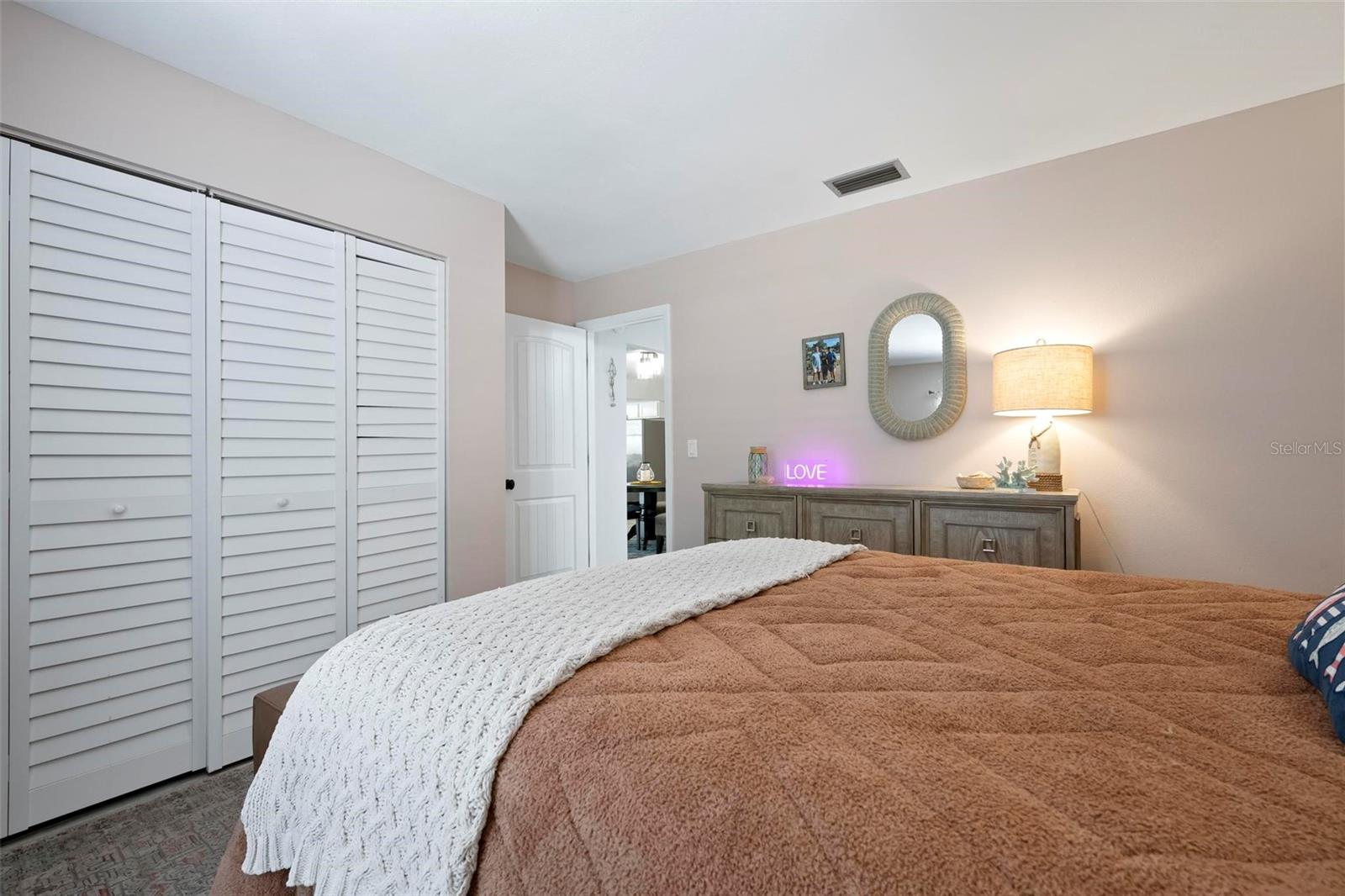 Image 33 of 50 For 6604 23rd Avenue W