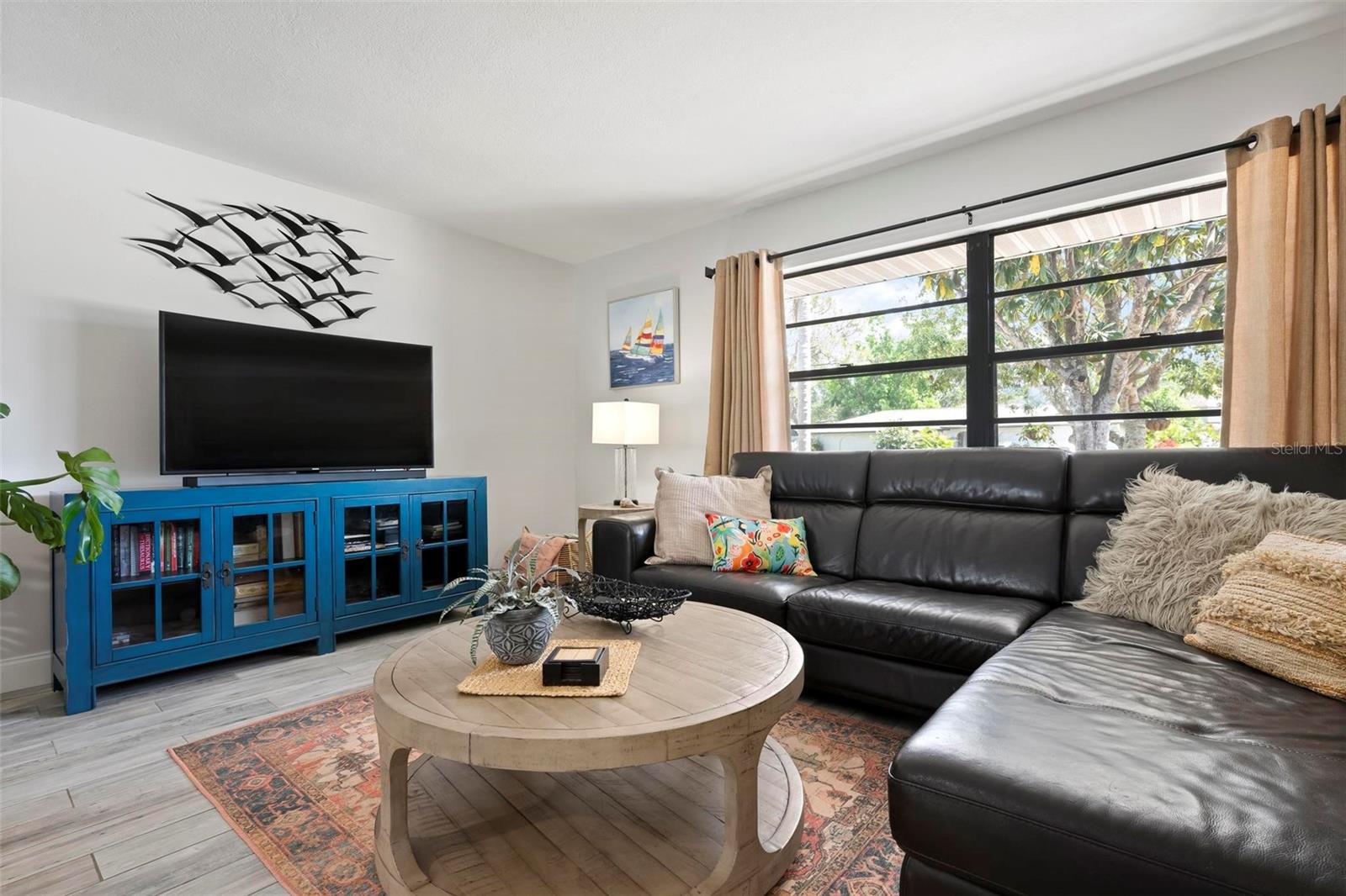 Image 8 of 50 For 6604 23rd Avenue W