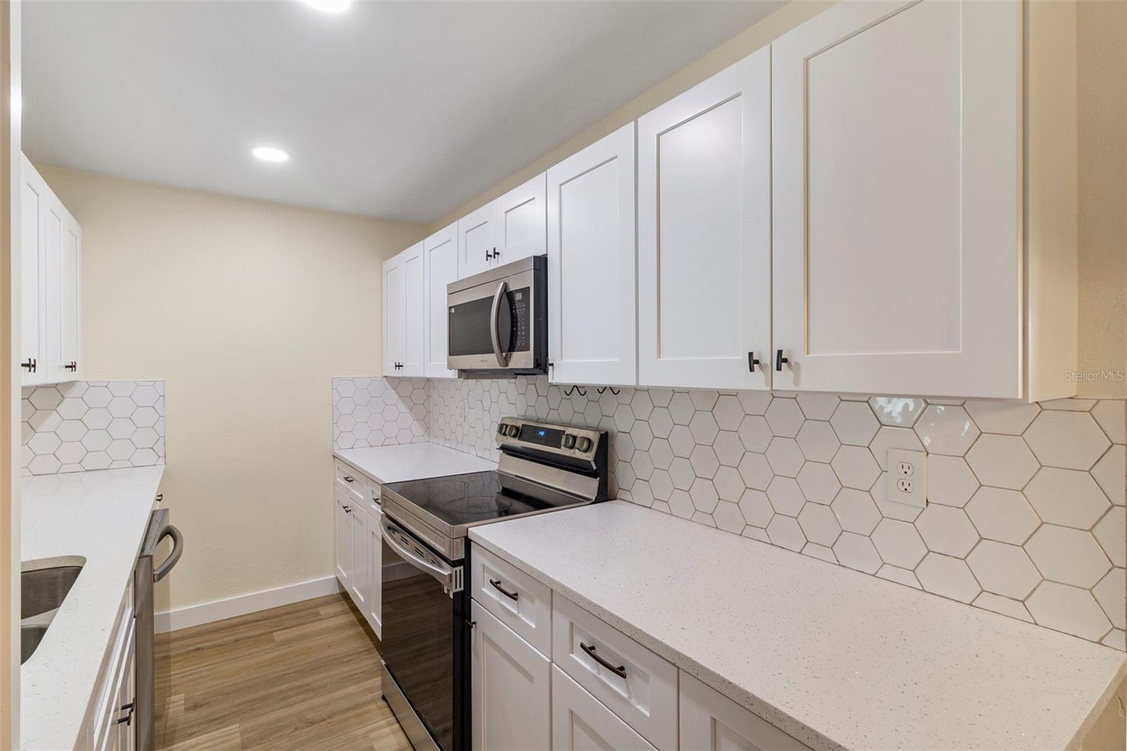 Image 12 of 37 For 4087 Vana Drive