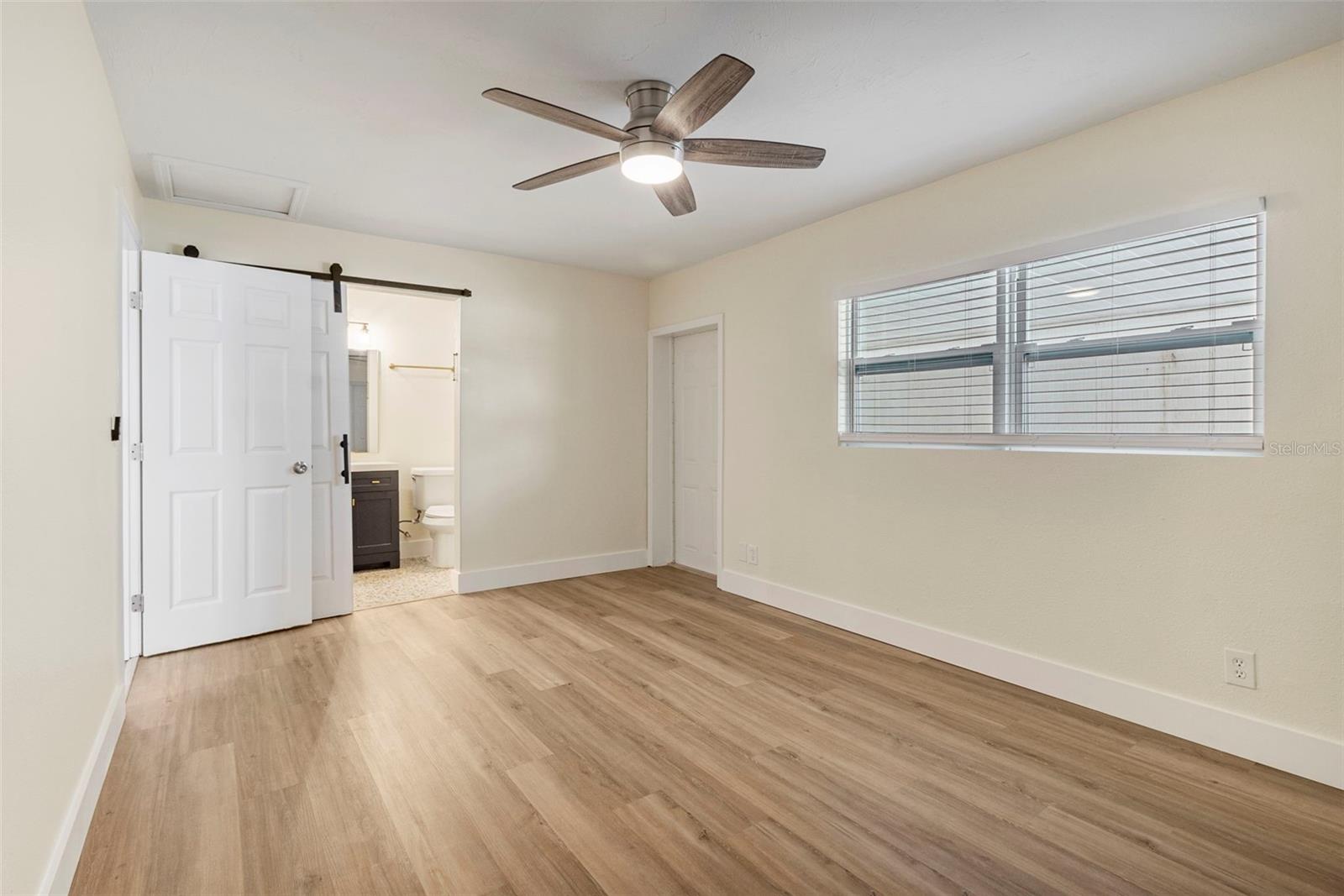 Image 19 of 37 For 4087 Vana Drive