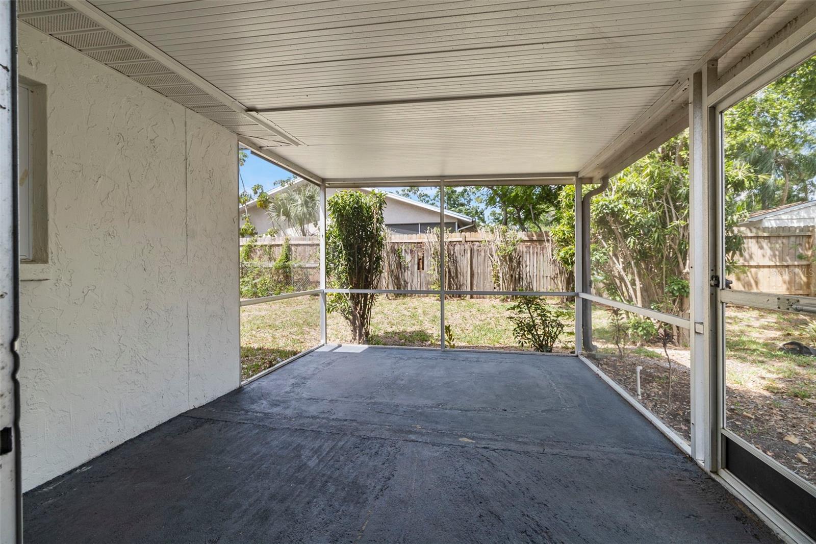 Image 29 of 37 For 4087 Vana Drive