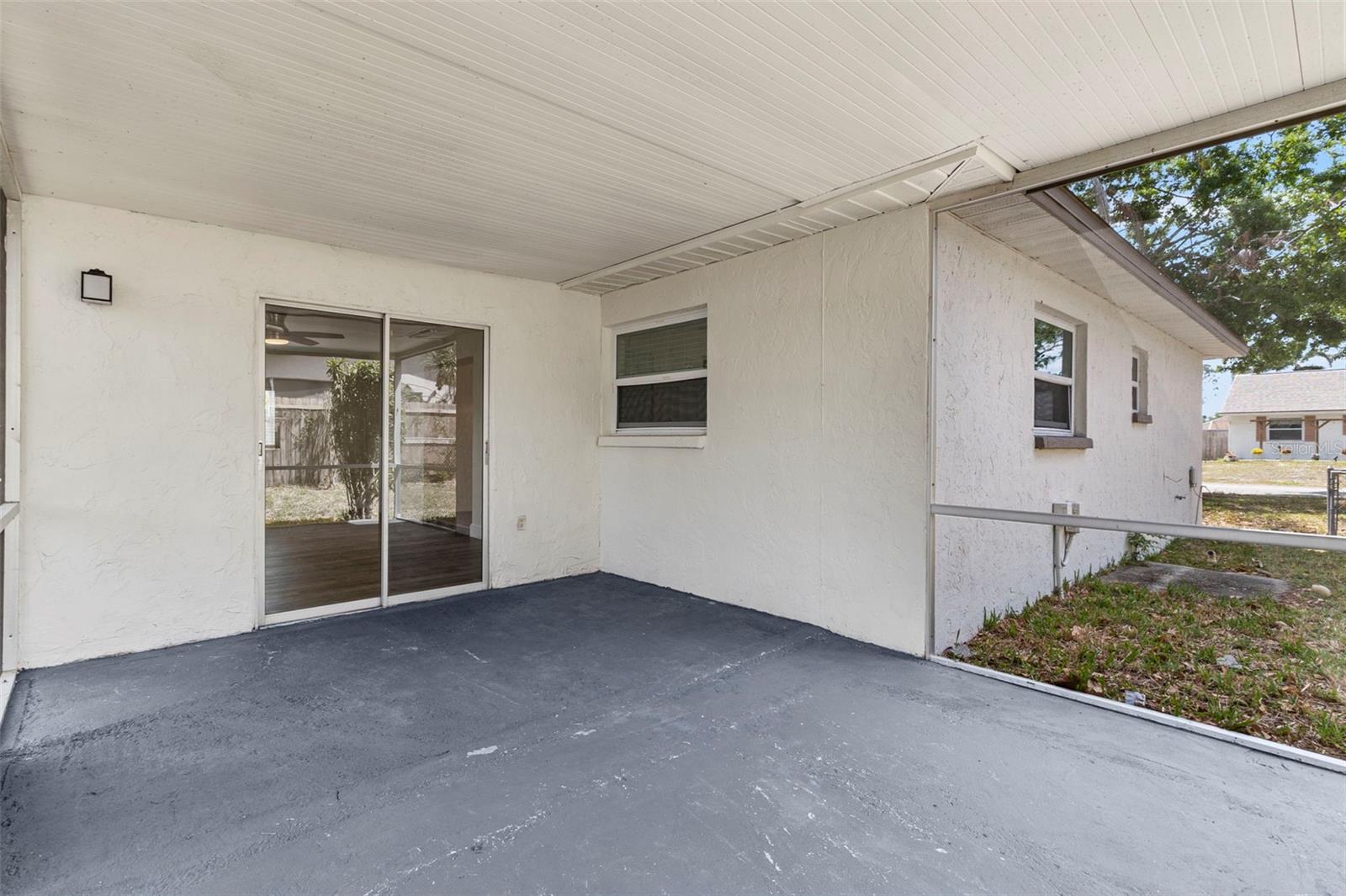 Image 32 of 37 For 4087 Vana Drive