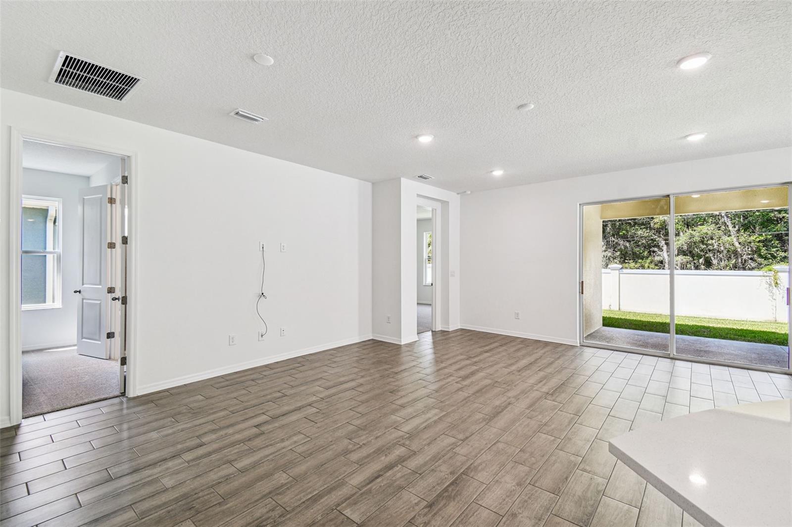 Image 25 of 71 For 19669 Fort King Run