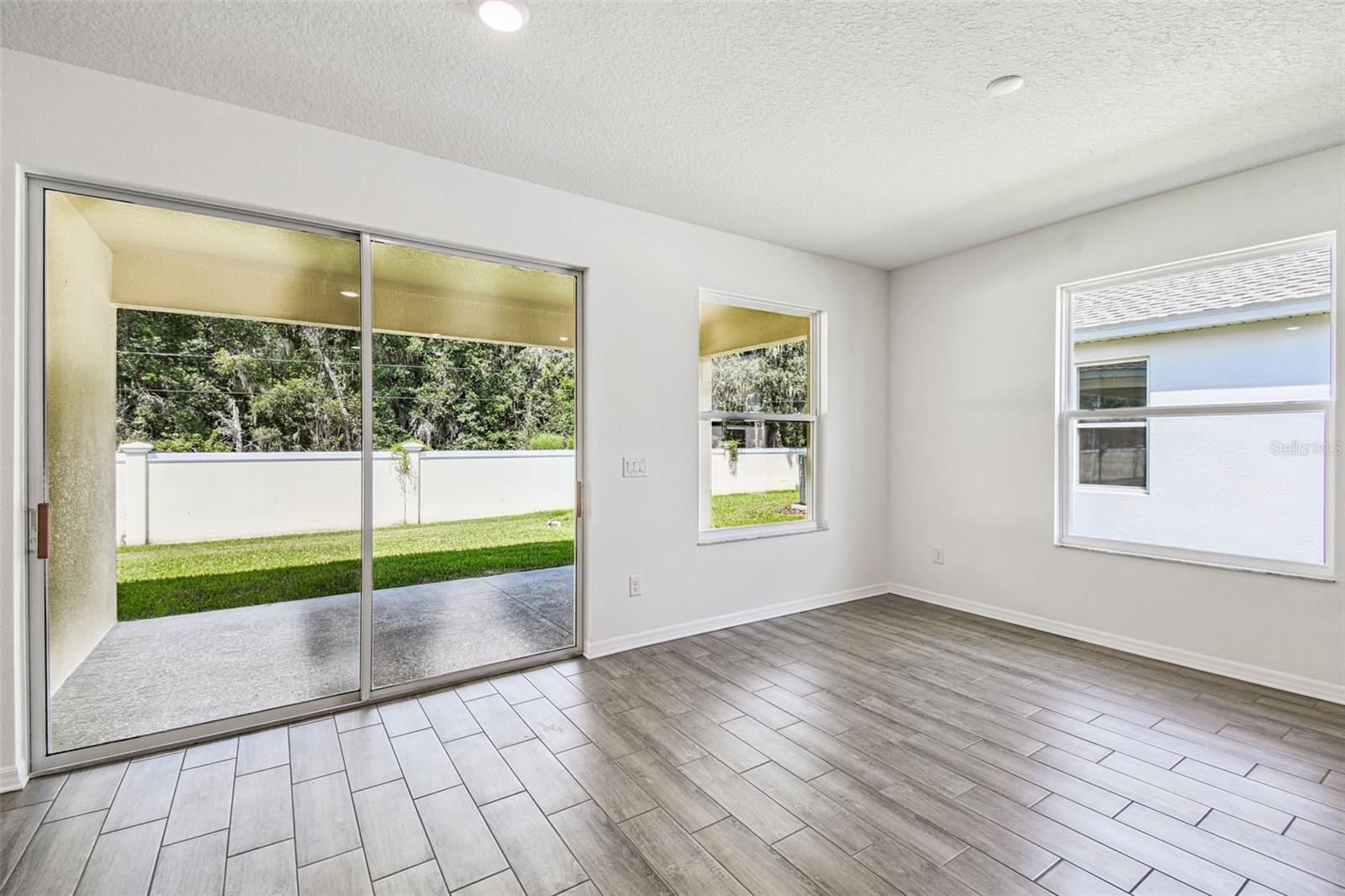 Image 27 of 71 For 19669 Fort King Run