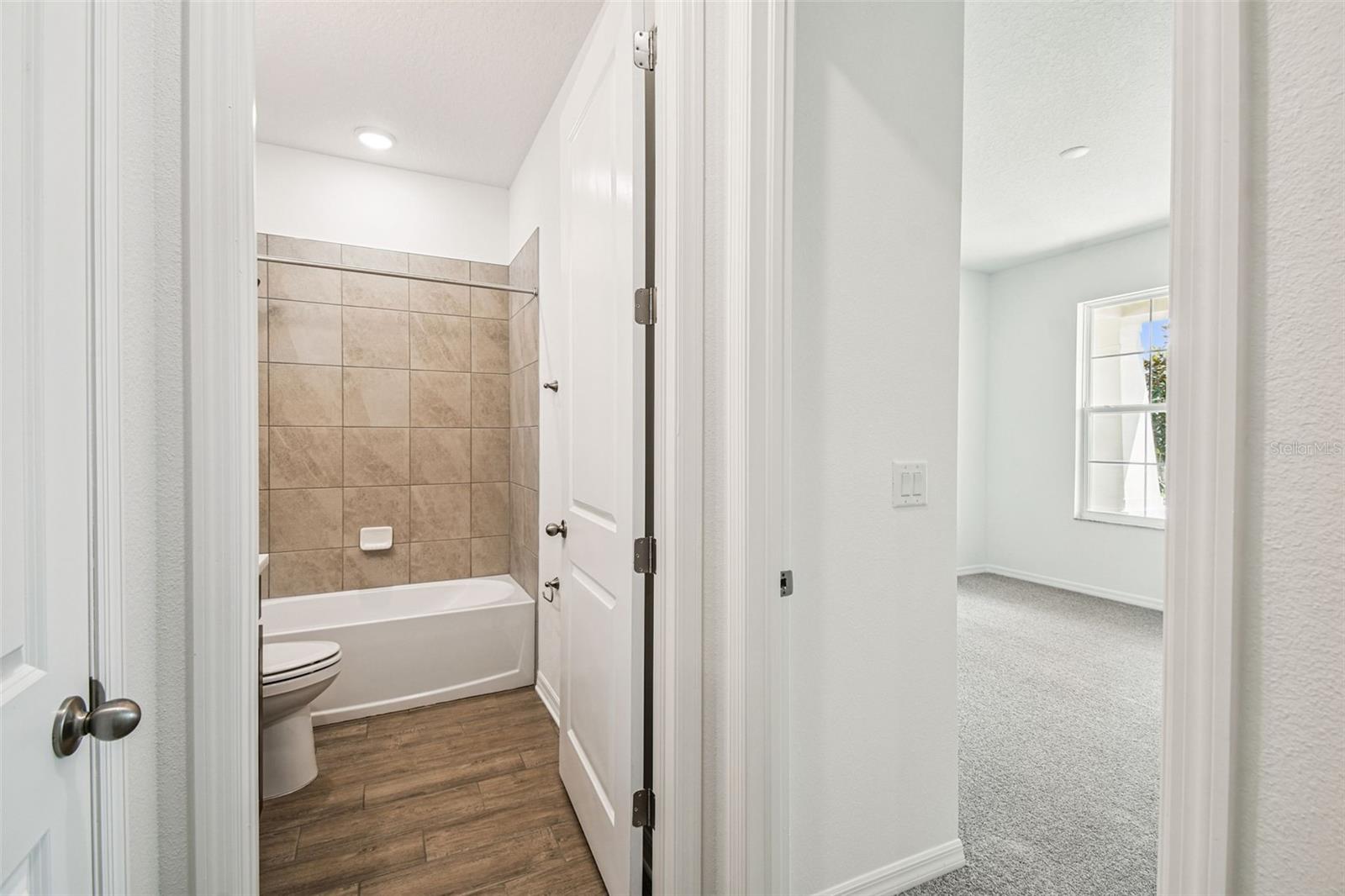 Image 29 of 71 For 19669 Fort King Run