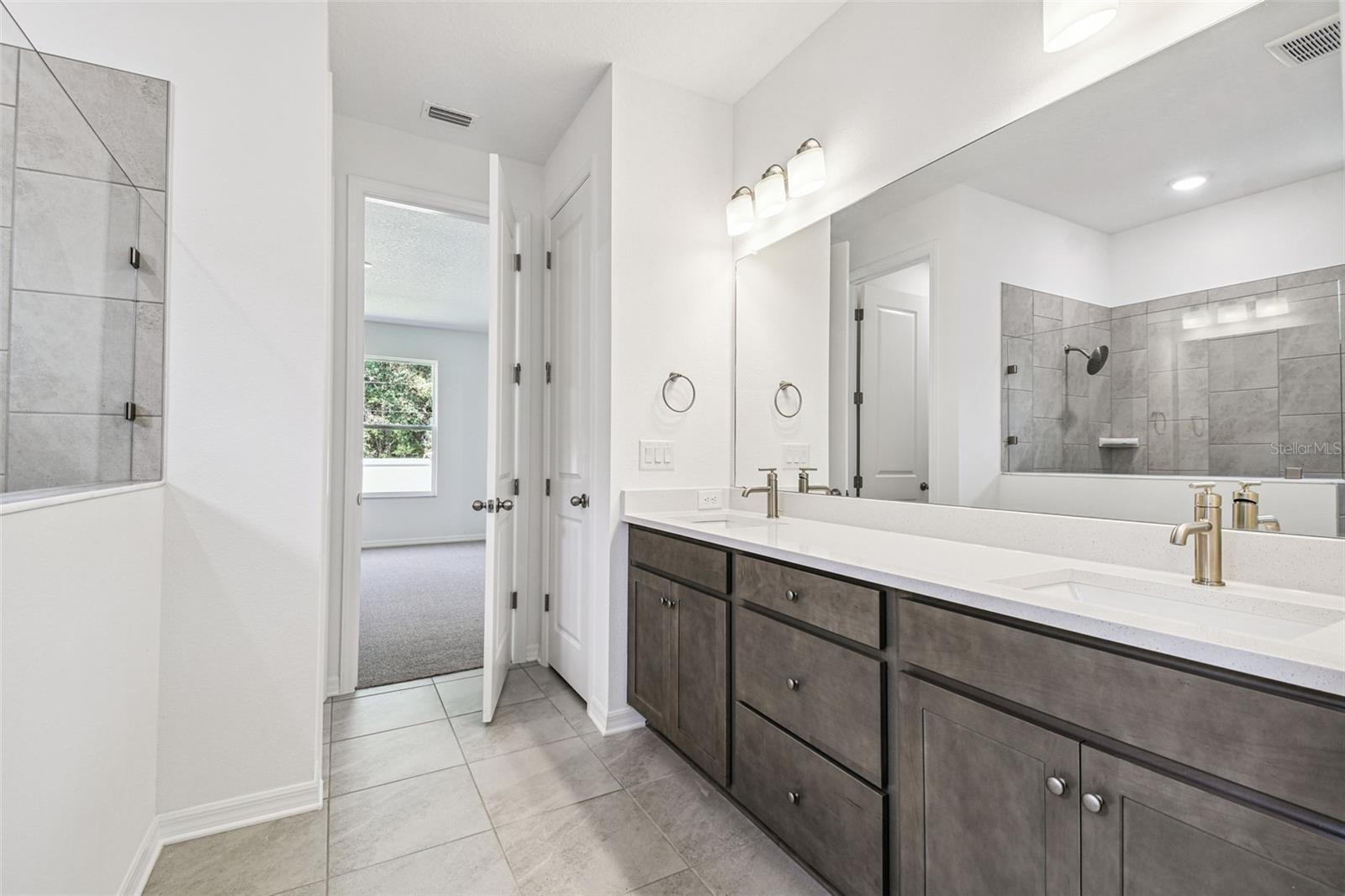 Image 43 of 71 For 19669 Fort King Run