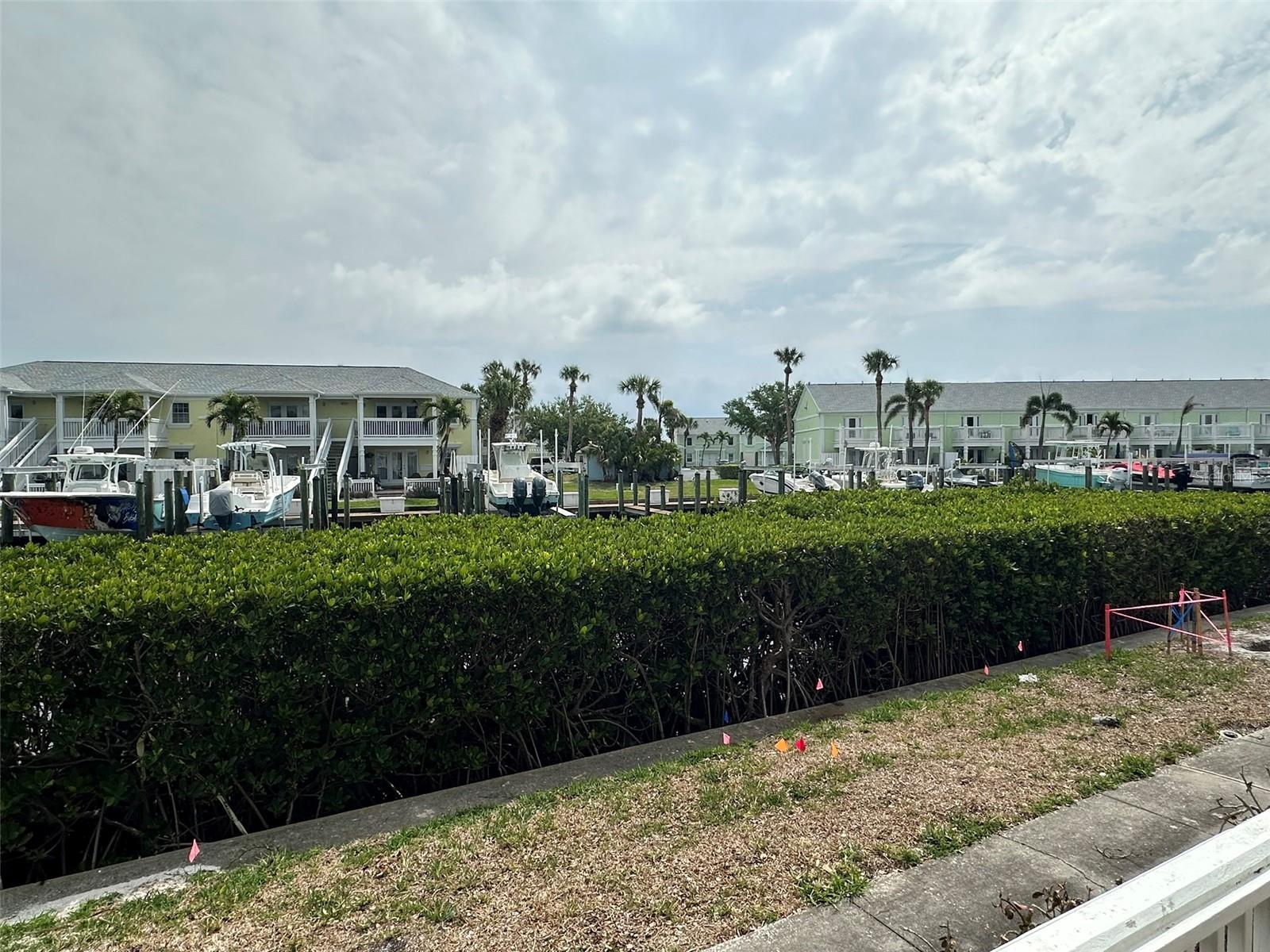 Image 14 of 16 For 4728 Beach Drive Se B