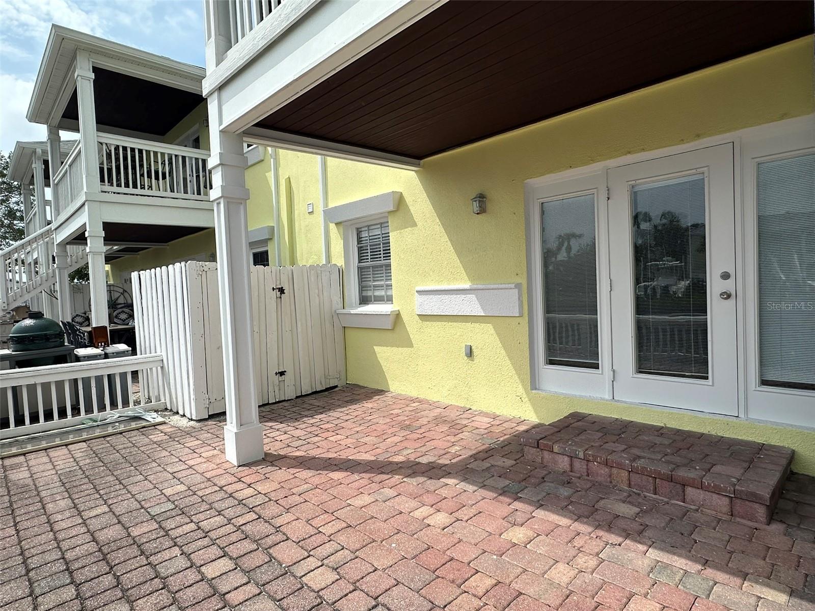 Image 2 of 16 For 4728 Beach Drive Se B