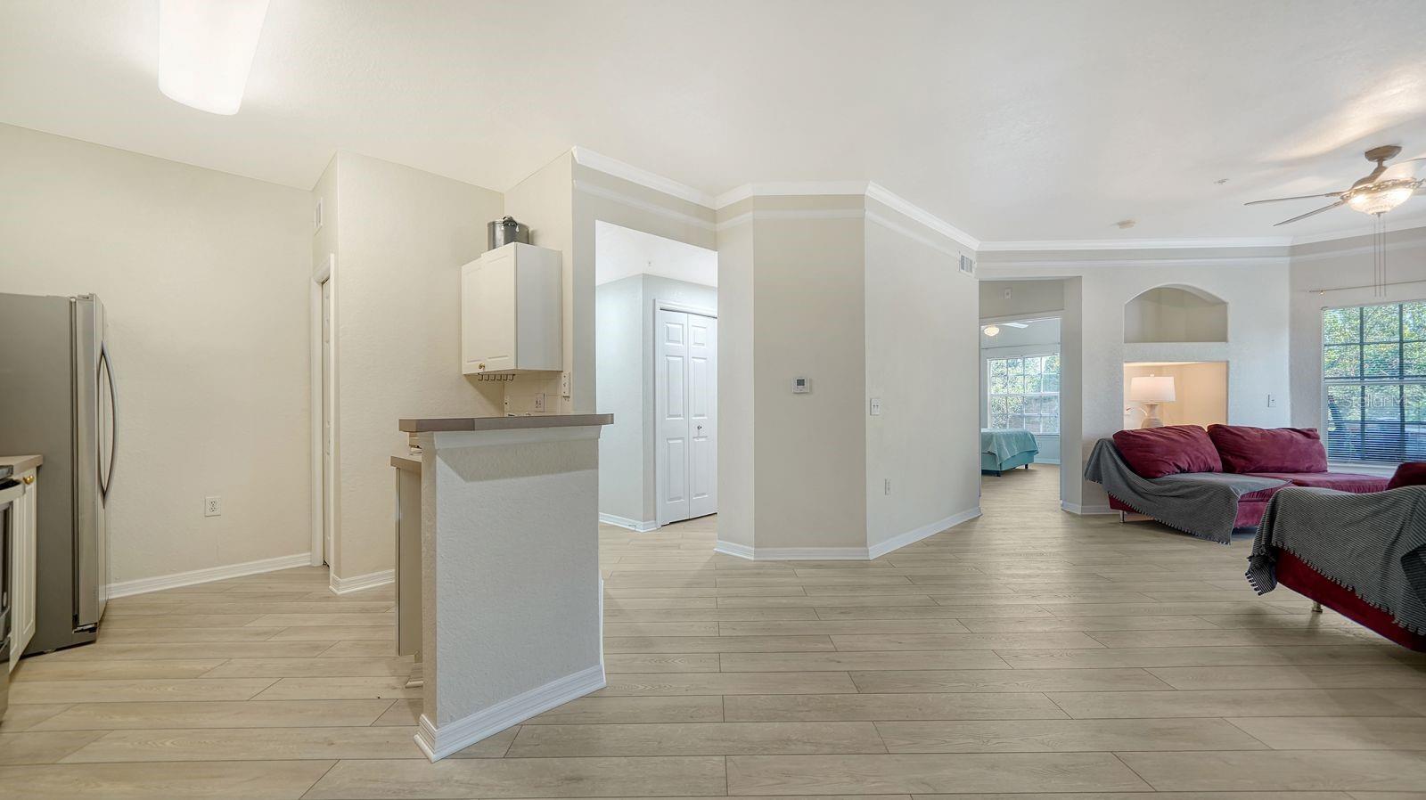 Image 10 of 37 For 5180 Northridge Road 107