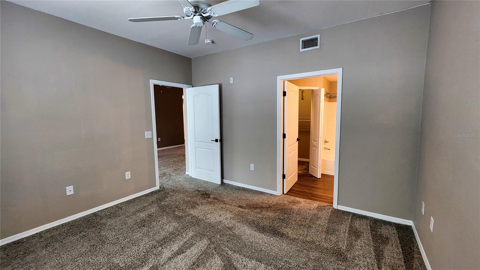 Image 35 of 46 For 4170 Central Sarasota Parkway 421