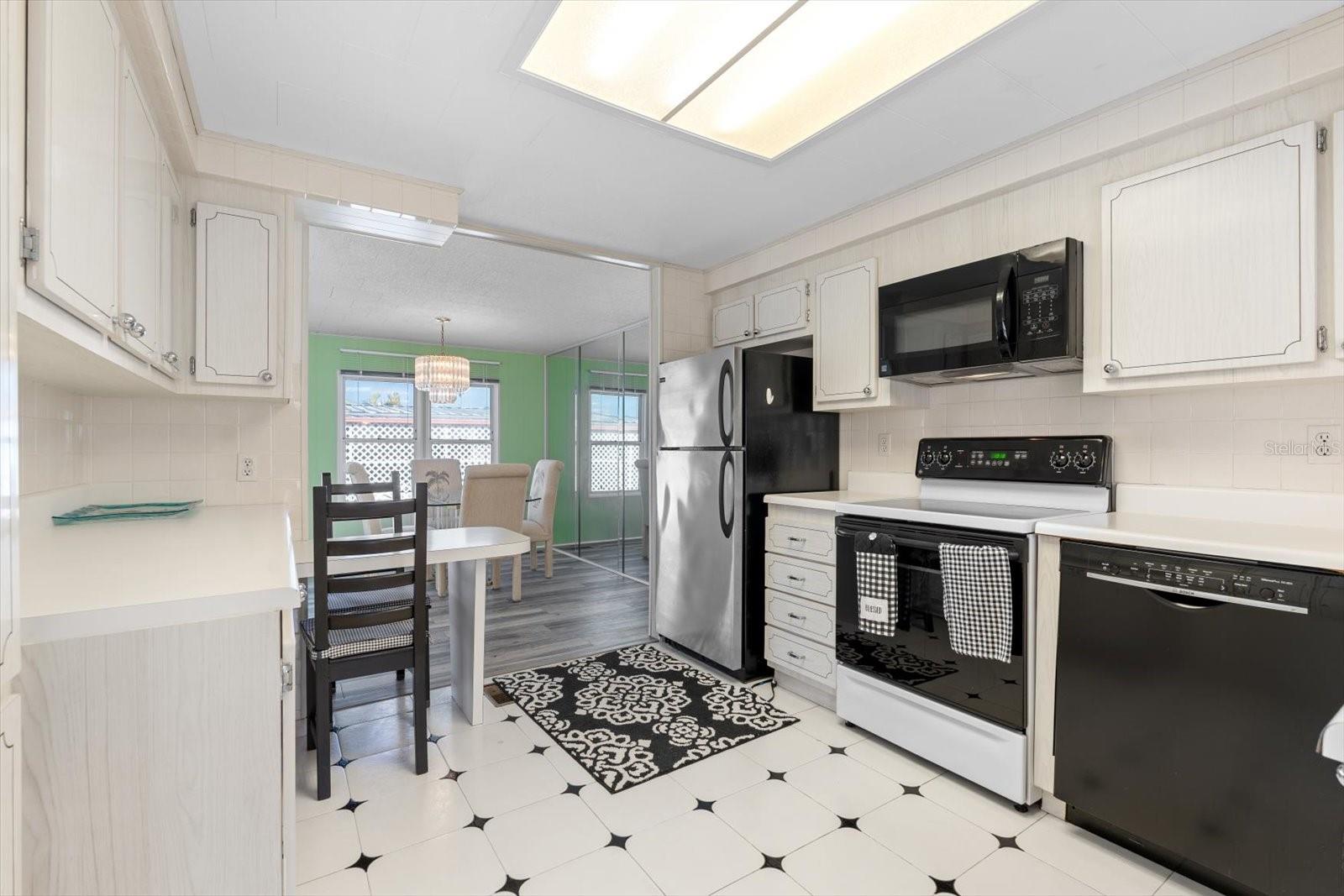 Image 6 of 32 For 2850 Trinidad Way