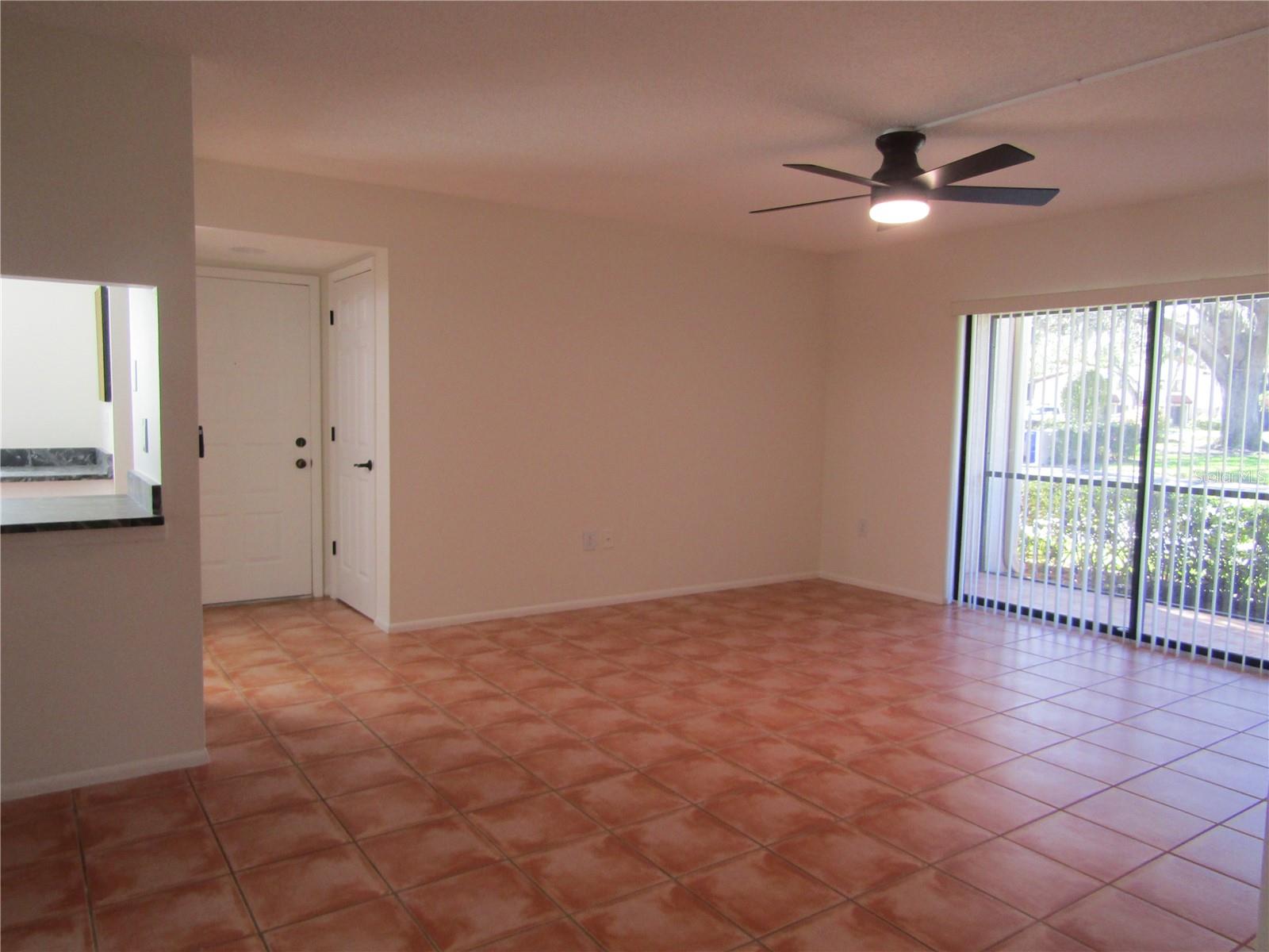 Image 11 of 20 For 5715 Gardens Drive 102