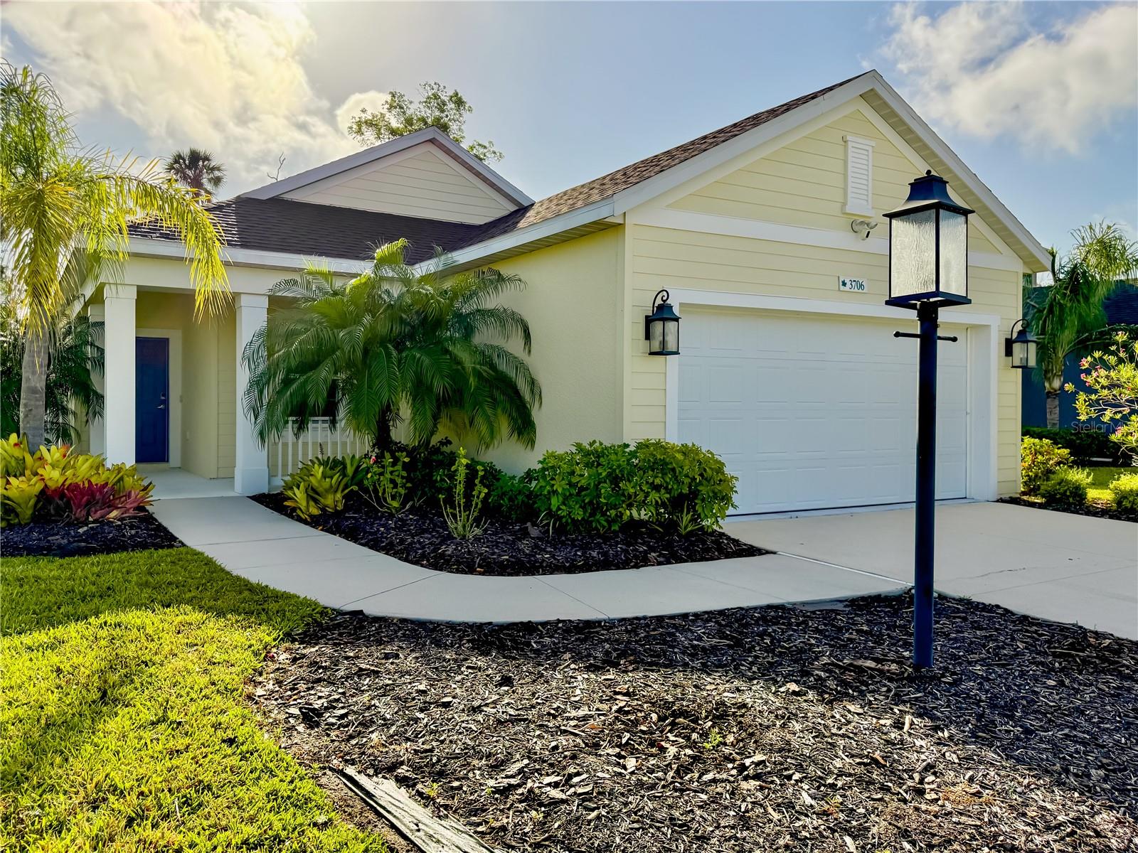 Image 2 of 35 For 3706 Shimmering Oaks Drive