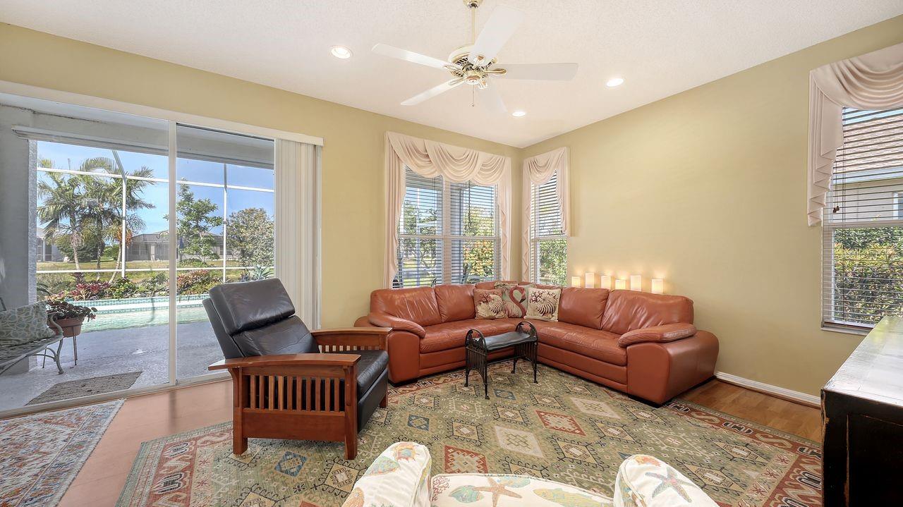 Image 16 of 68 For 5022 46th Street W
