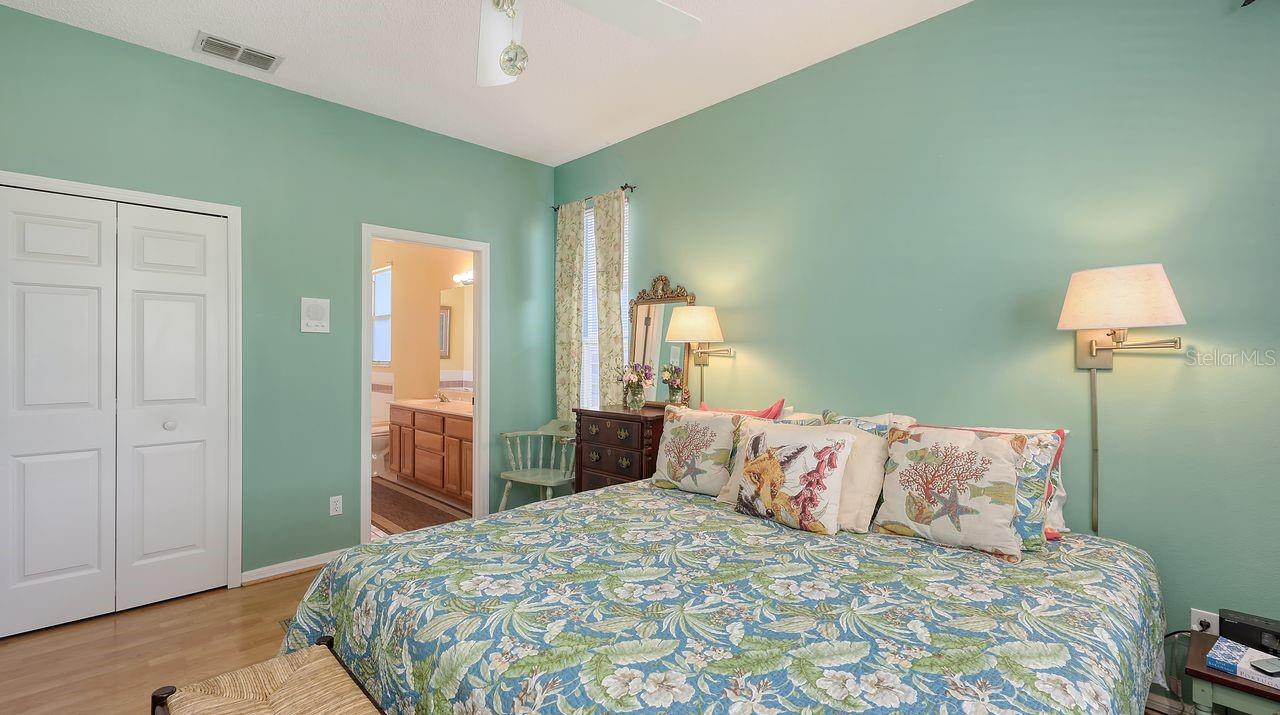 Image 35 of 68 For 5022 46th Street W