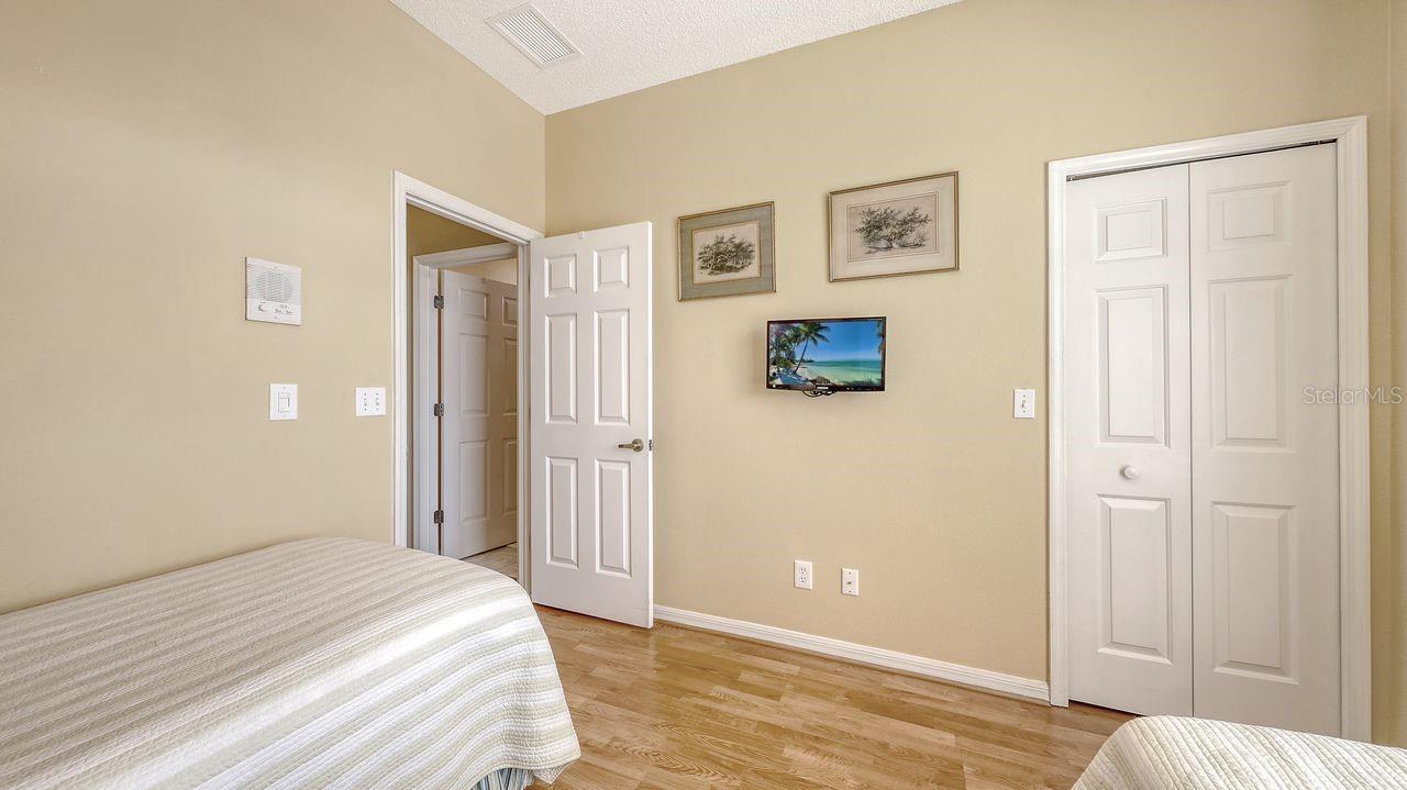 Image 50 of 68 For 5022 46th Street W