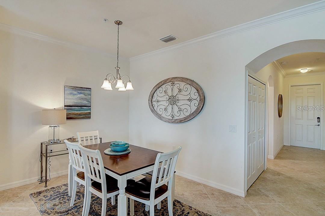 Image 4 of 23 For 16804 Vardon Terrace 402