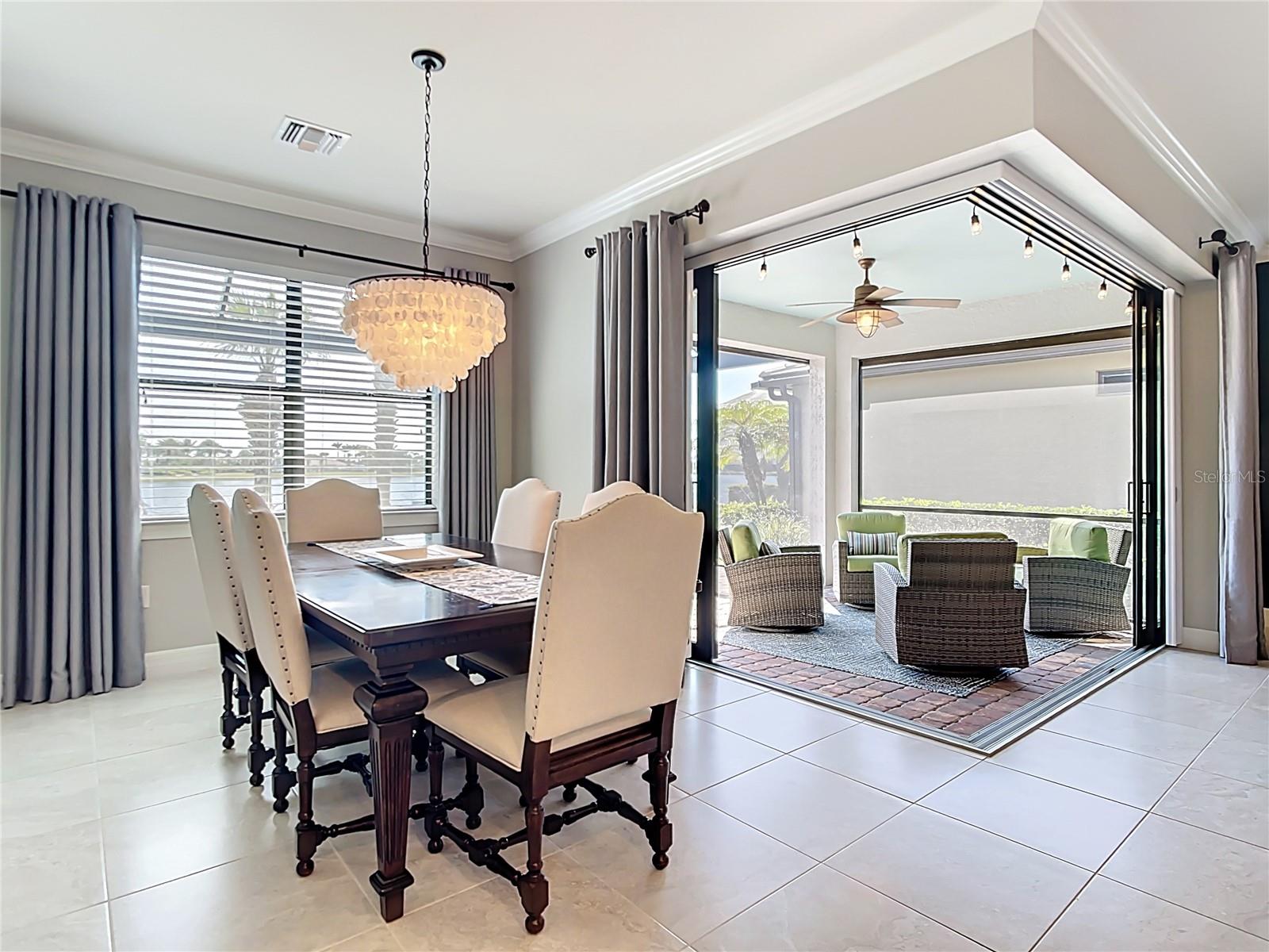 Image 17 of 99 For 13724 Quinta Street