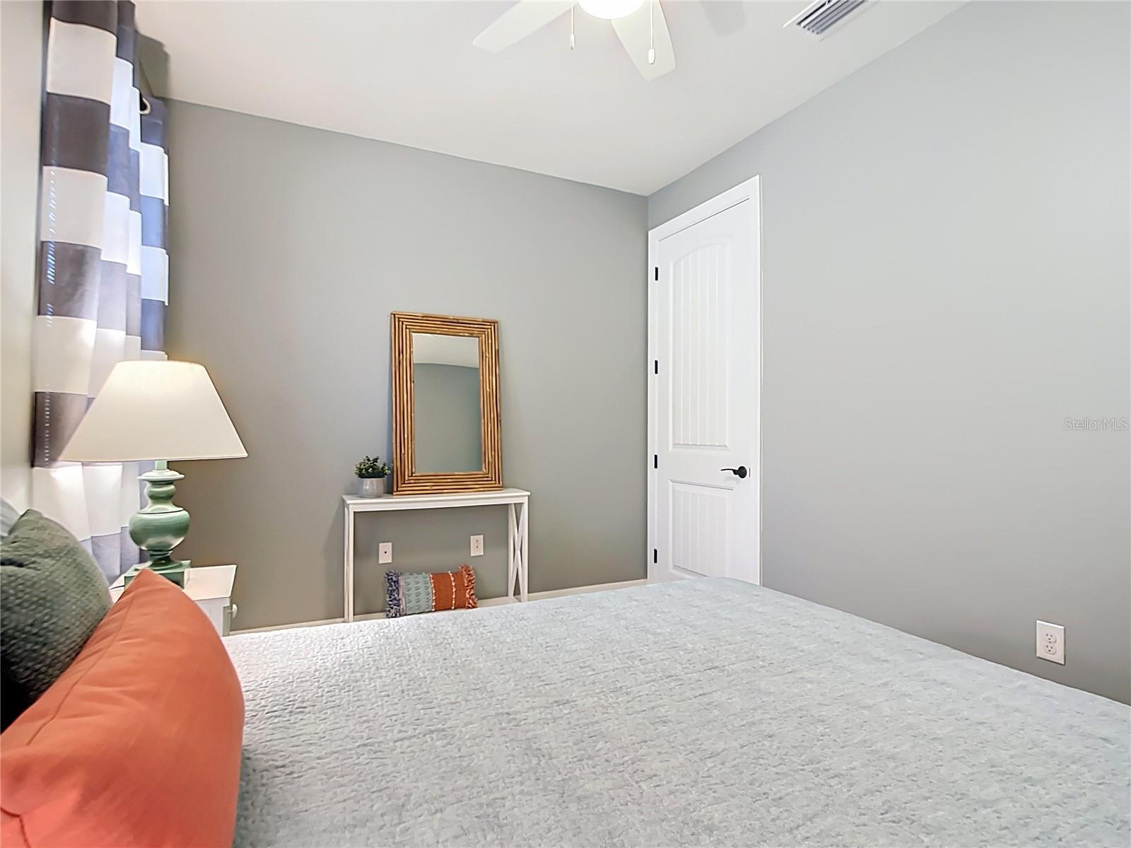 Image 33 of 99 For 13724 Quinta Street