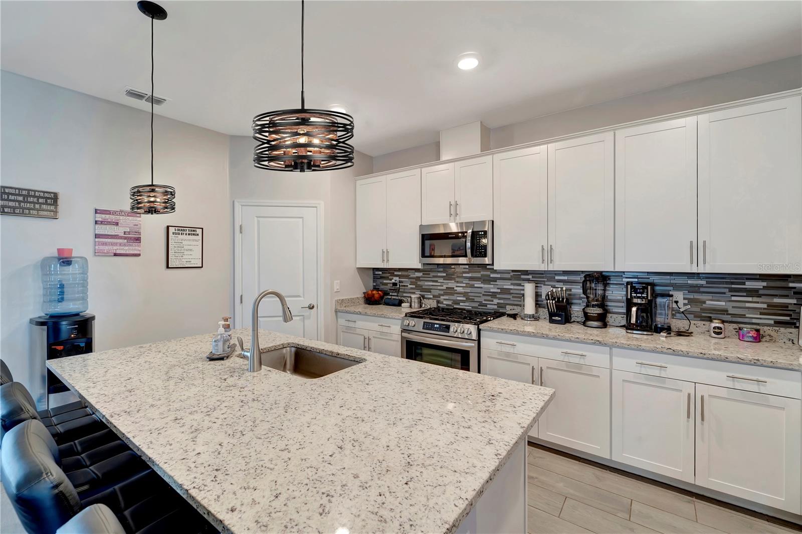 Image 10 of 61 For 15719 Barefoot Beach Drive
