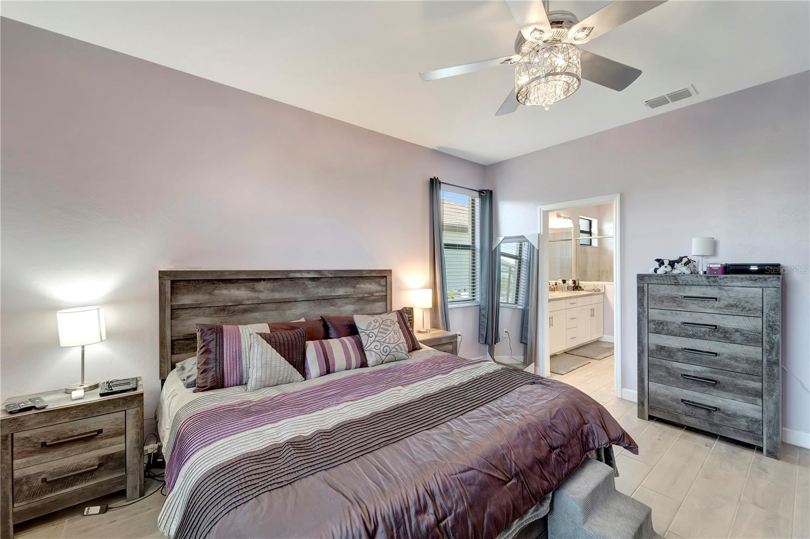Image 12 of 61 For 15719 Barefoot Beach Drive