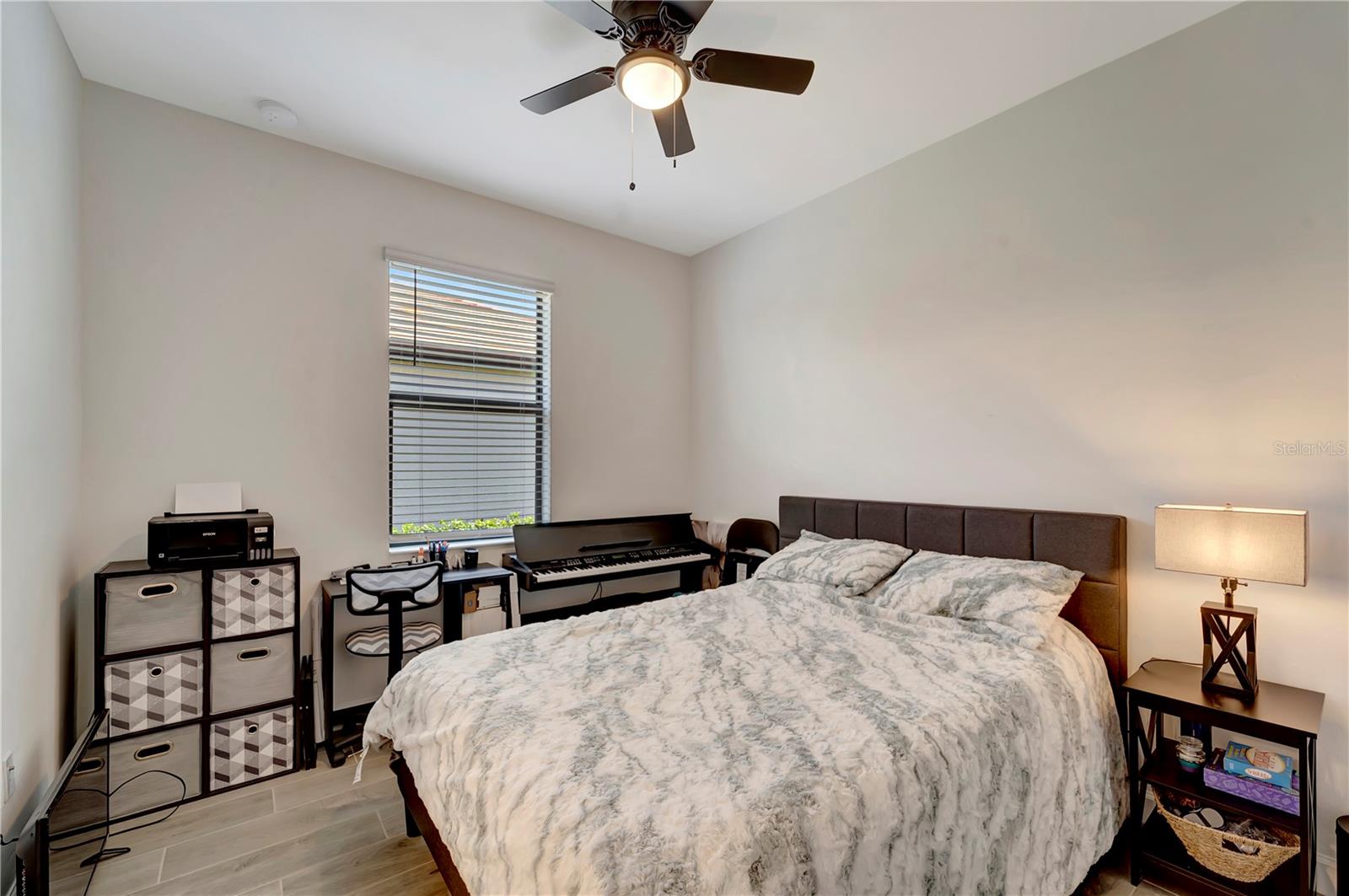 Image 16 of 61 For 15719 Barefoot Beach Drive