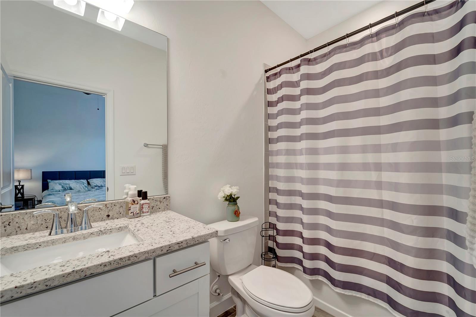 Image 20 of 61 For 15719 Barefoot Beach Drive