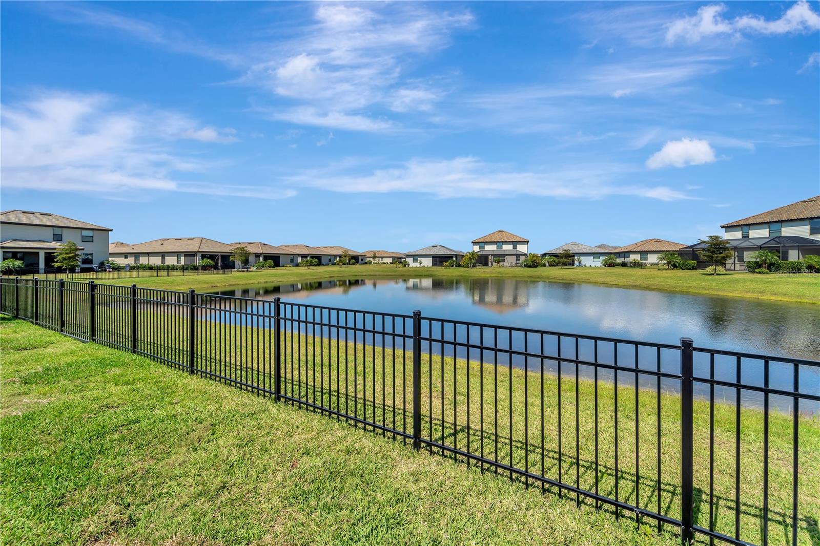 Image 32 of 61 For 15719 Barefoot Beach Drive