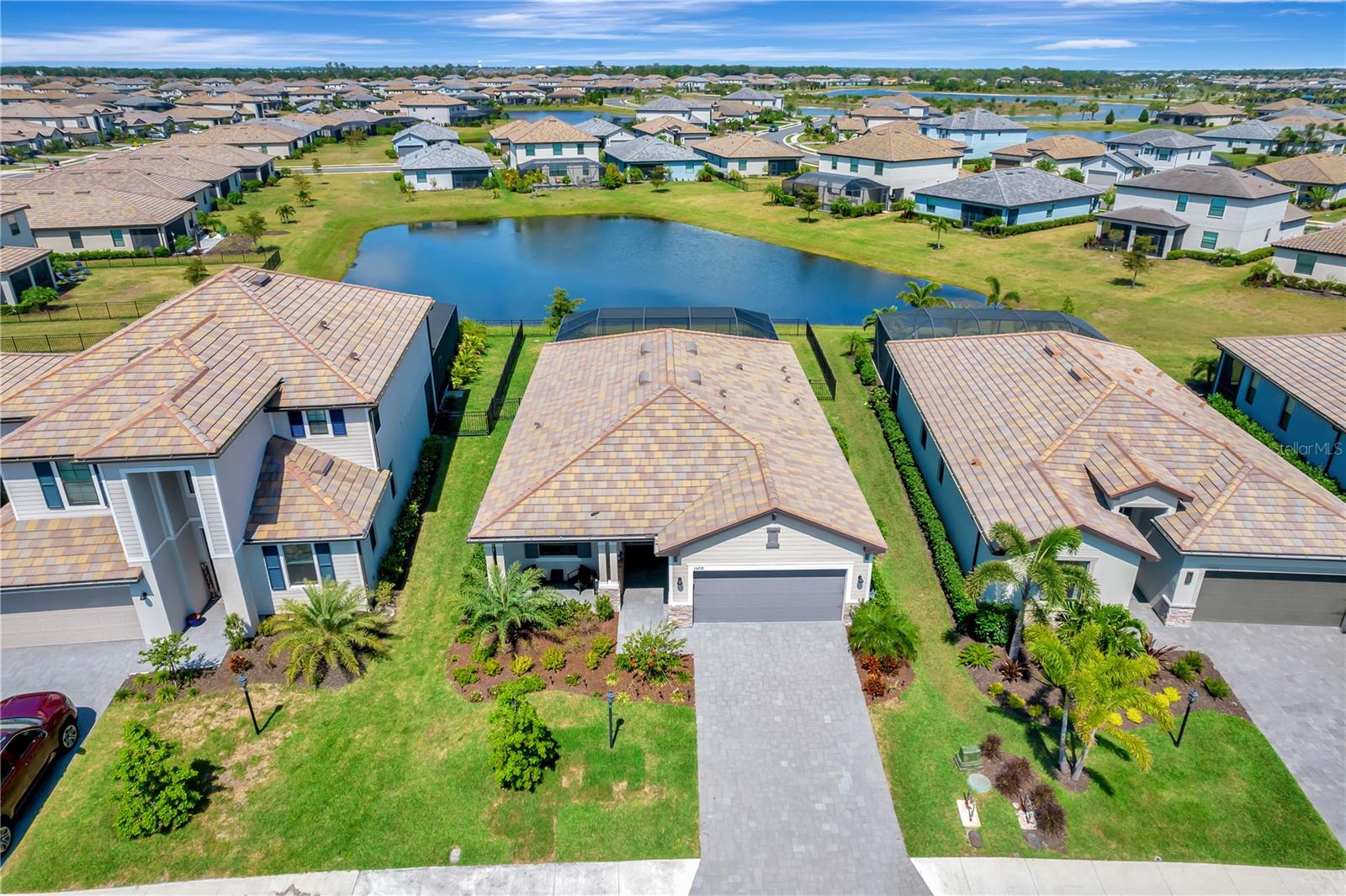 Image 34 of 61 For 15719 Barefoot Beach Drive