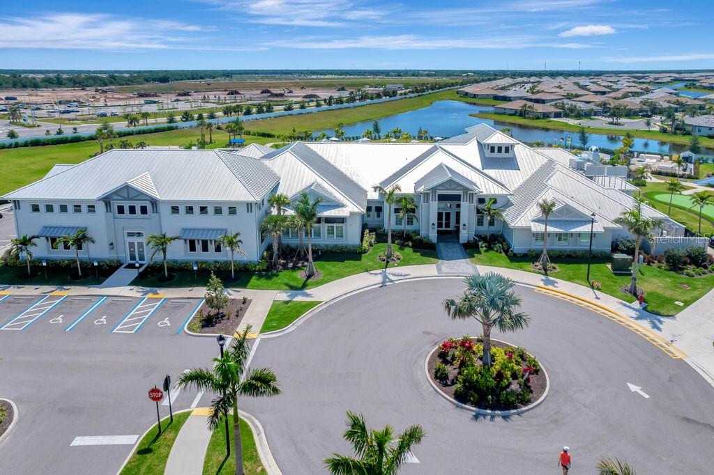Image 38 of 61 For 15719 Barefoot Beach Drive