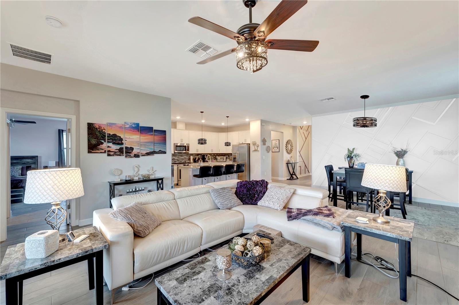 Image 5 of 61 For 15719 Barefoot Beach Drive