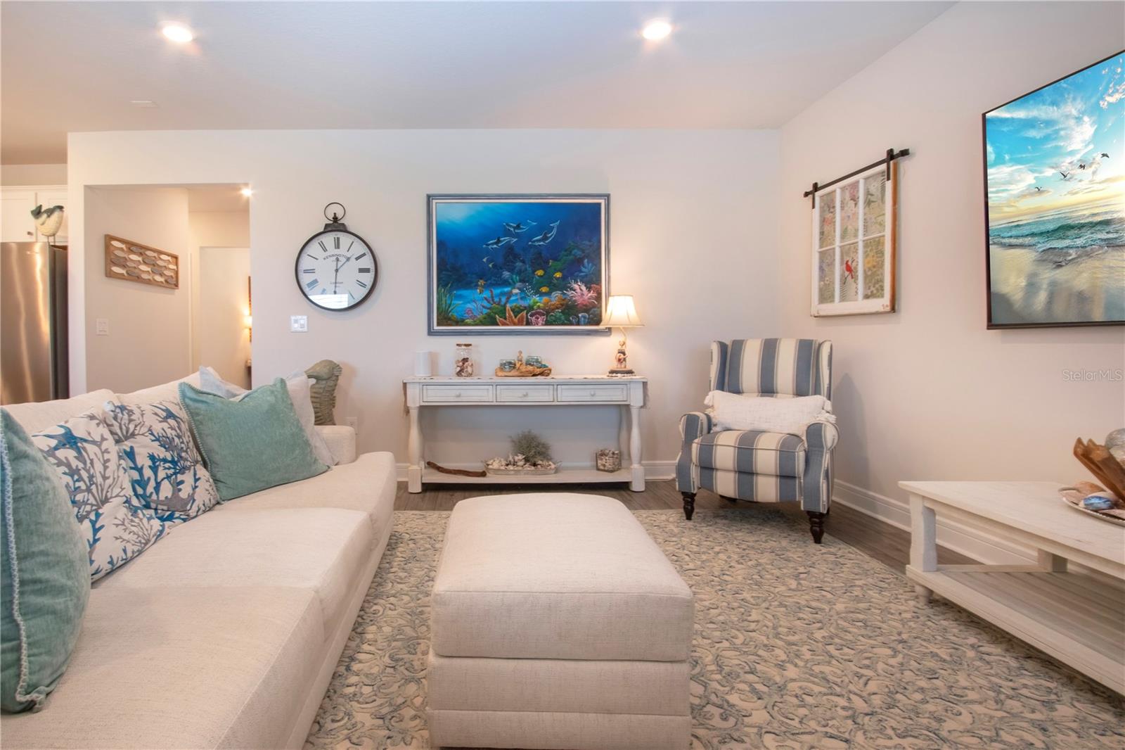 Image 10 of 73 For 8232 Reefbay Cove