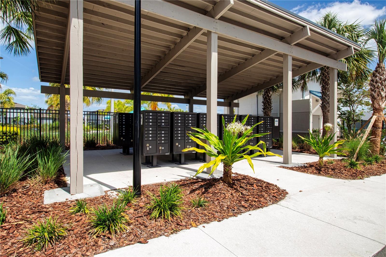 Image 61 of 73 For 8232 Reefbay Cove